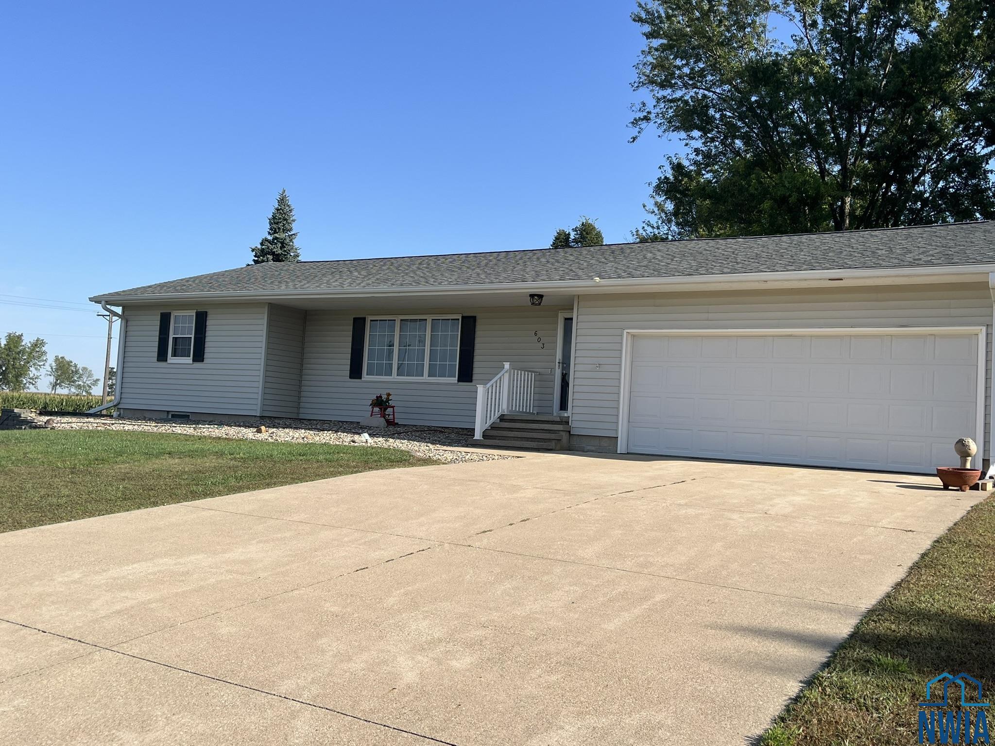 603 6th Street, Alton, IA 51003 