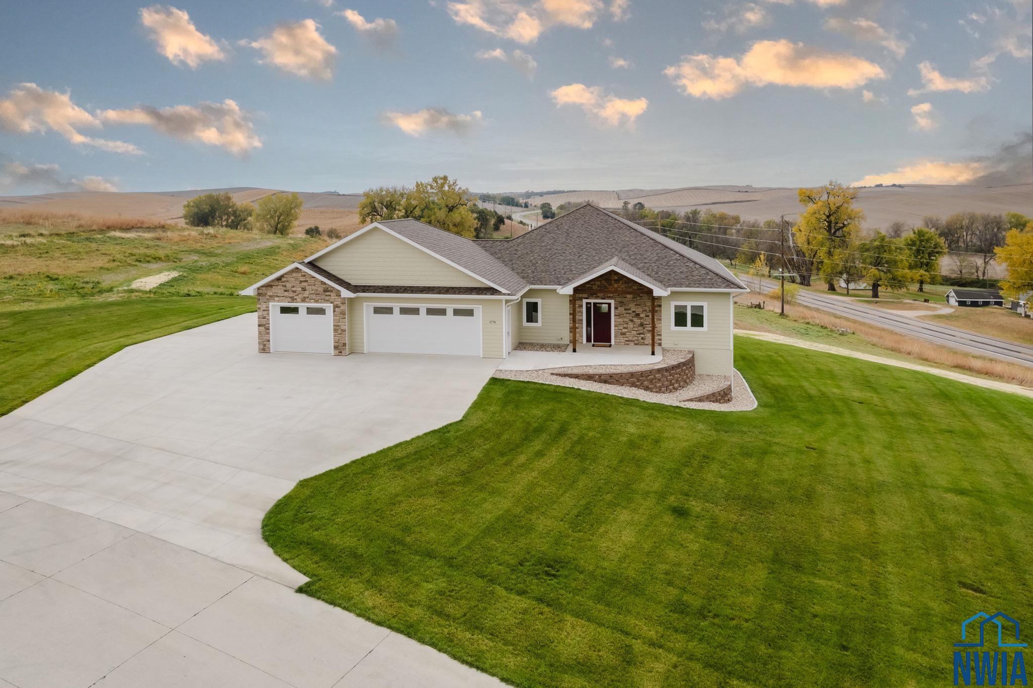 1776 Prairie Ridge Way, Ponca, NE 68770 