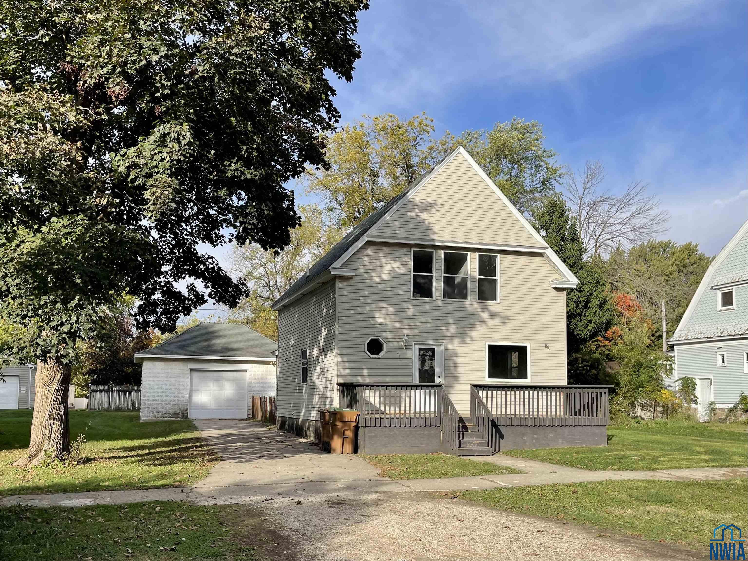410 Franklin St, Newell, IA 50568 