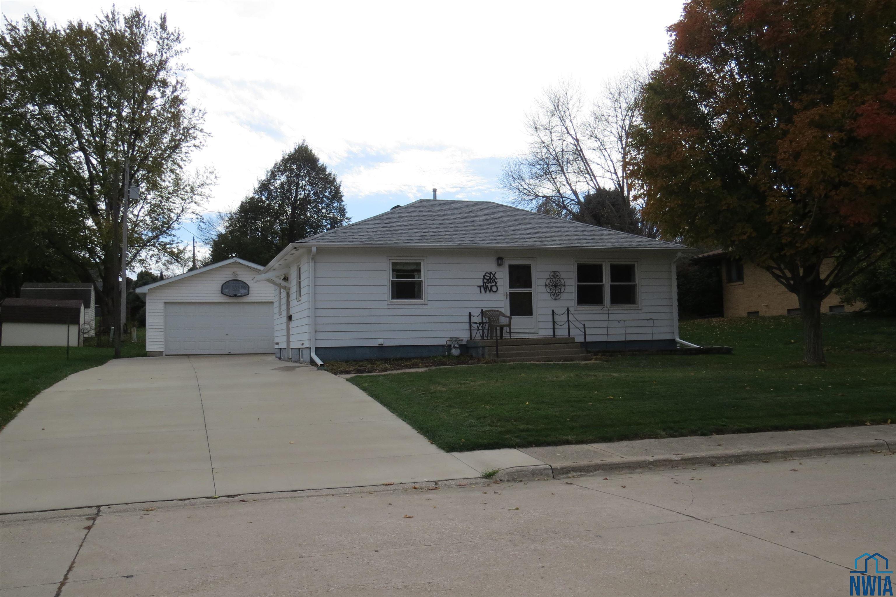 642 7th St. SE, LeMars, IA 51031 