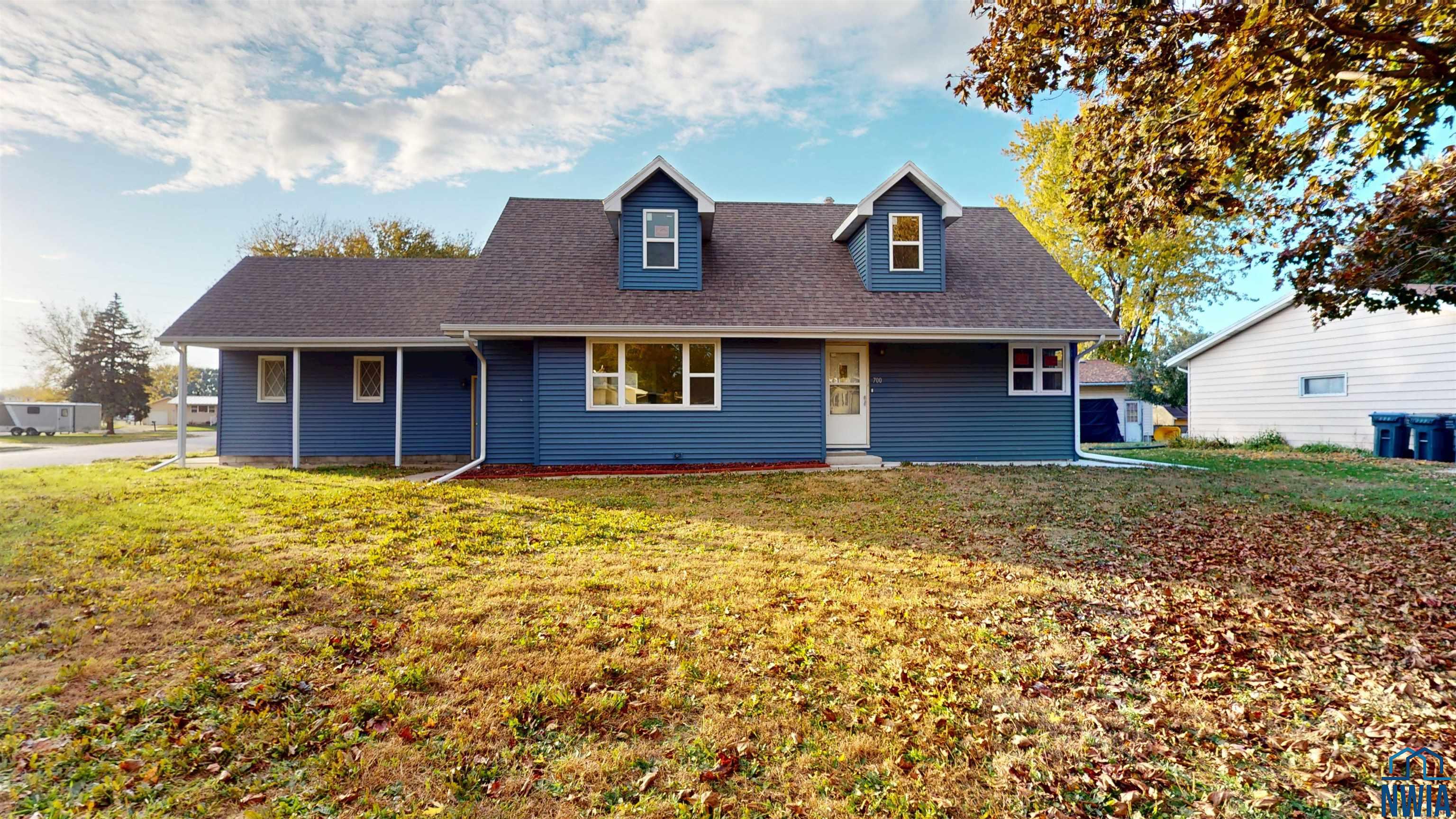 700 WALNUT LN, Storm Lake, IA 50588 