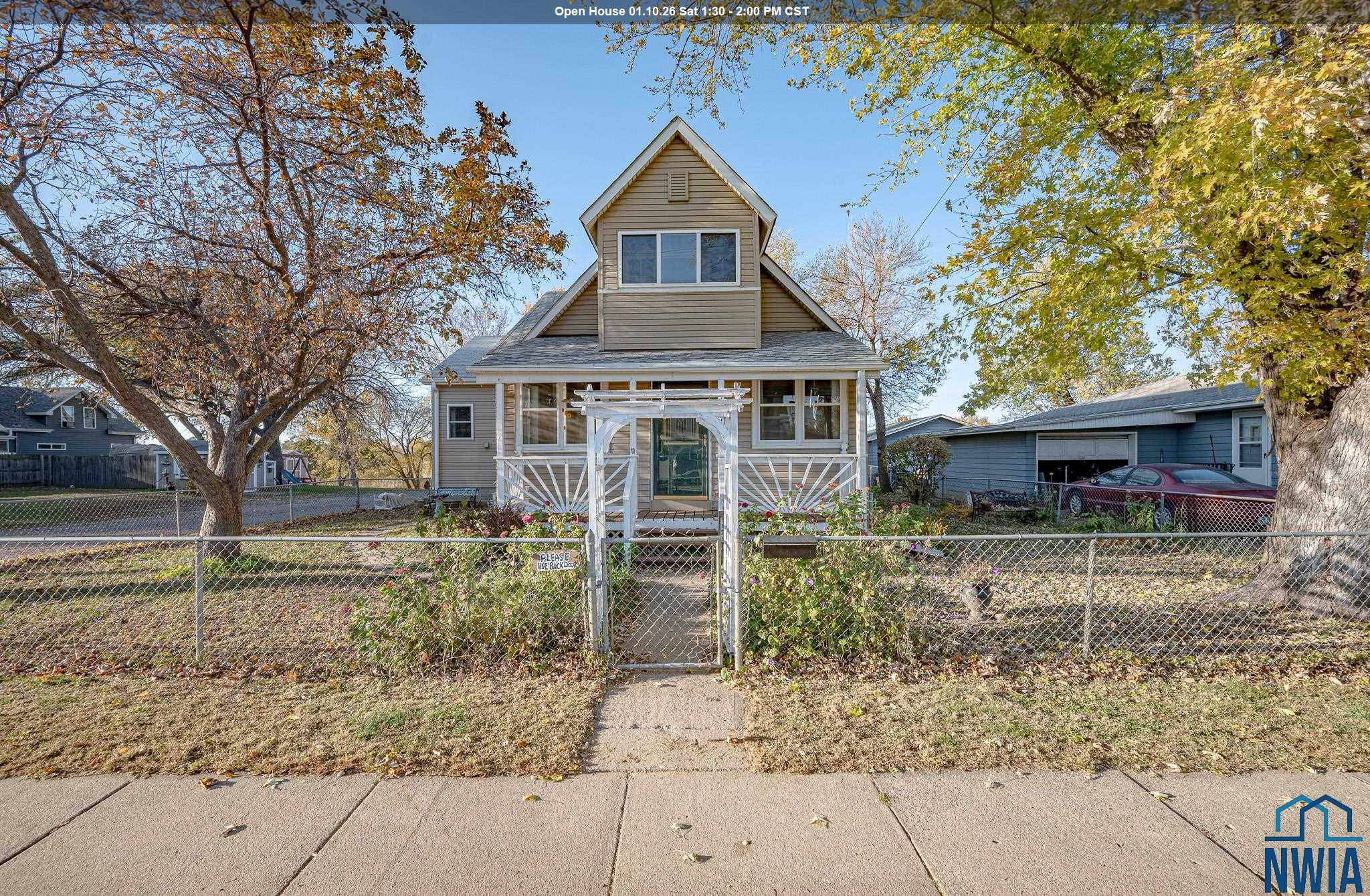 1121 River Dr, Sioux City, IA 51109 