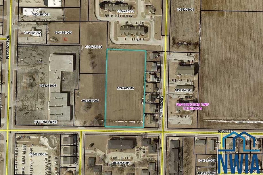 211 13TH ST E, Storm Lake, IA 50588 