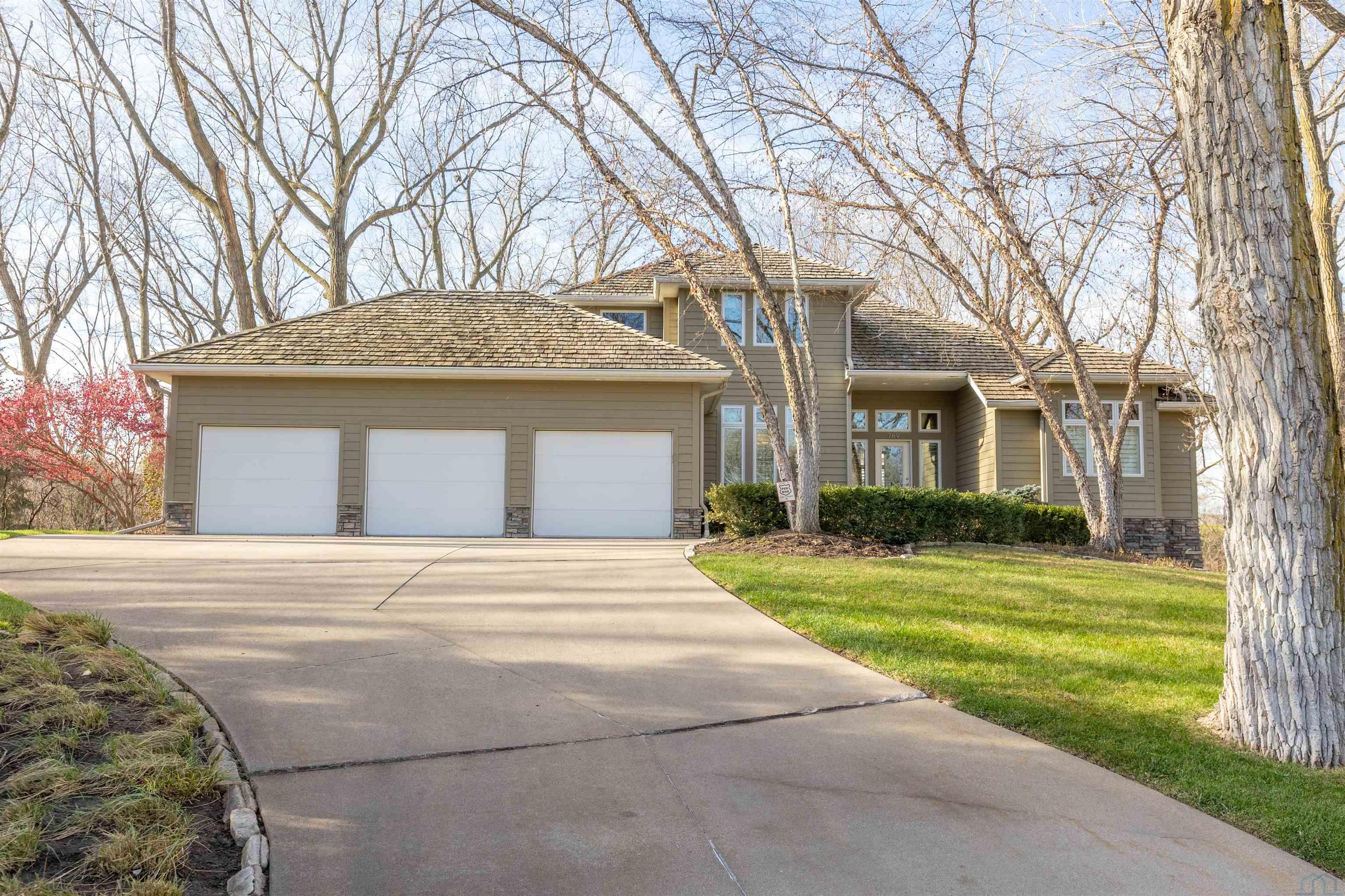 789 SAWGRASS TRL W, Dakota Dunes, SD 57049 