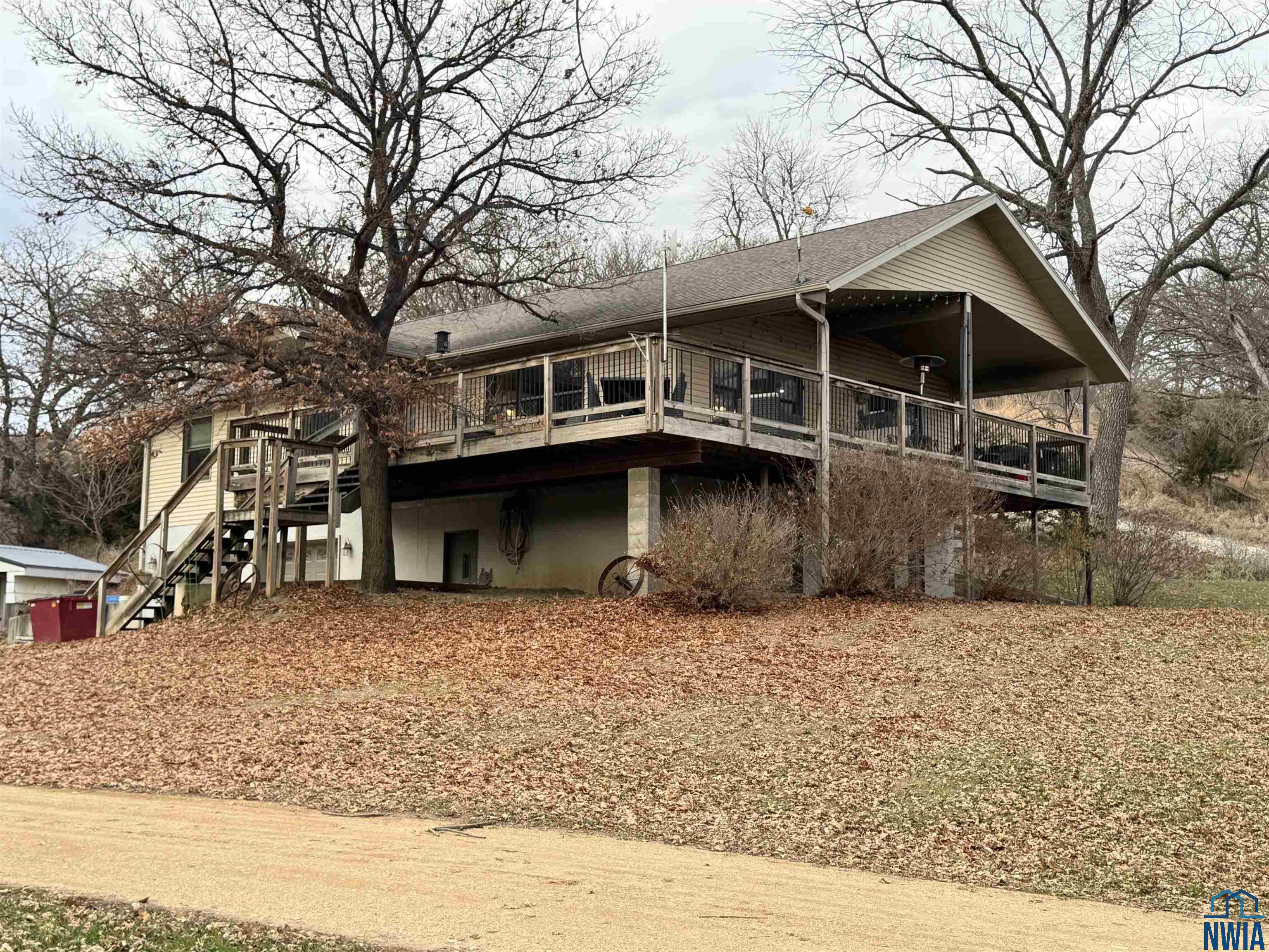 951 RIVER RD. N, Linn Grove, IA 51033 