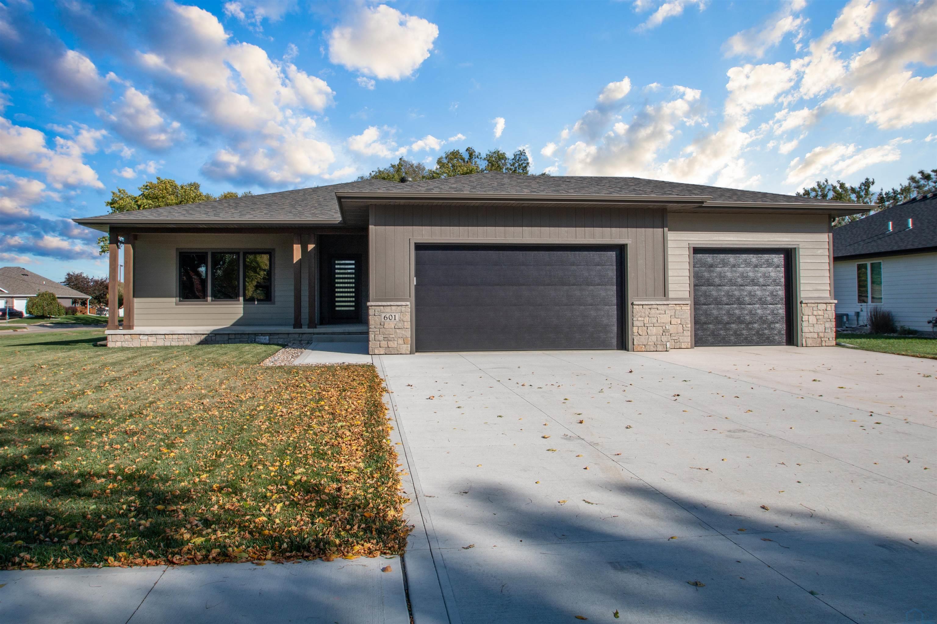 601 Topaz Drive, Sergeant Bluff, IA 51054 