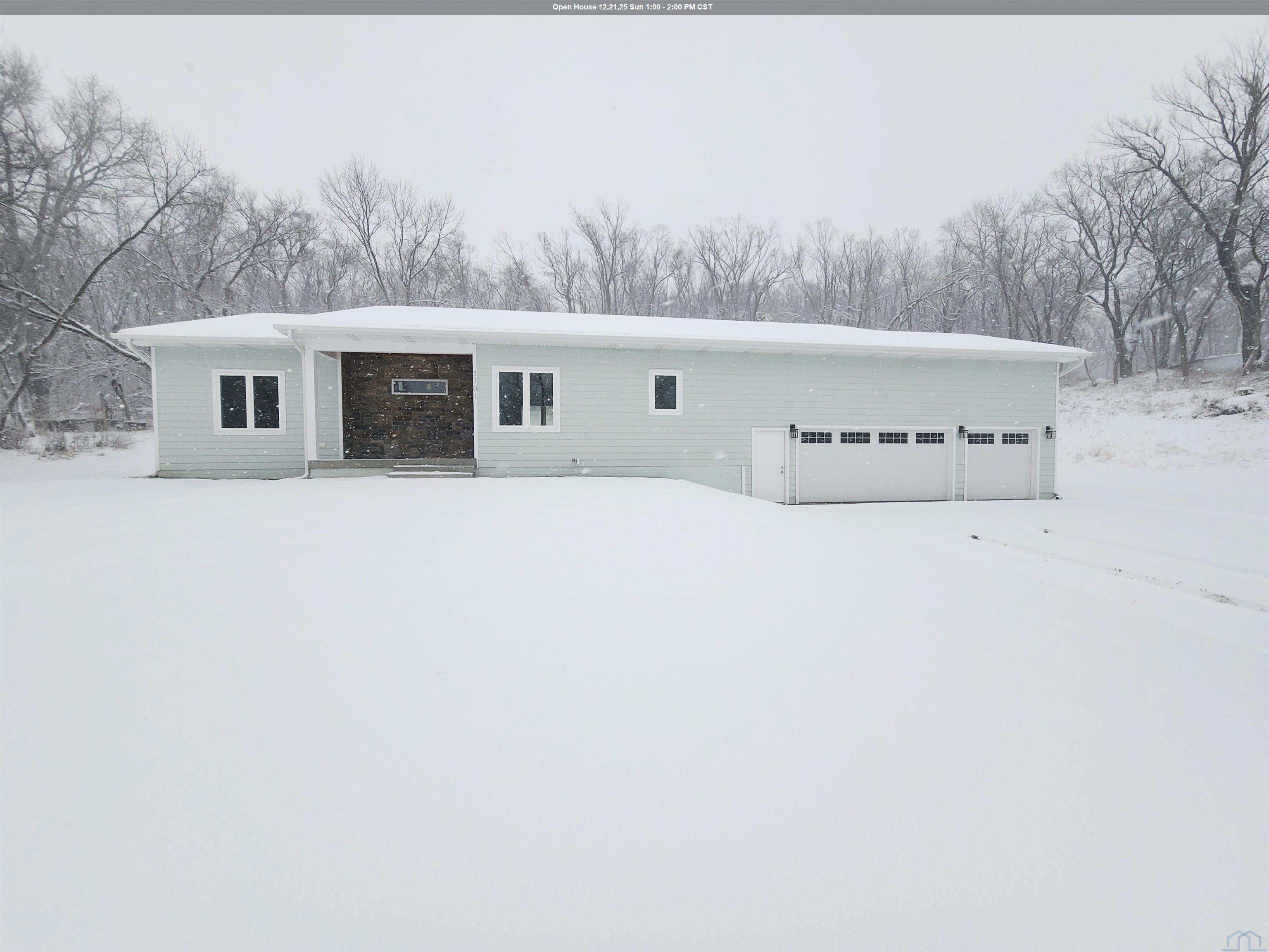 3701 Seattle Ave, Sioux City, IA 51103 