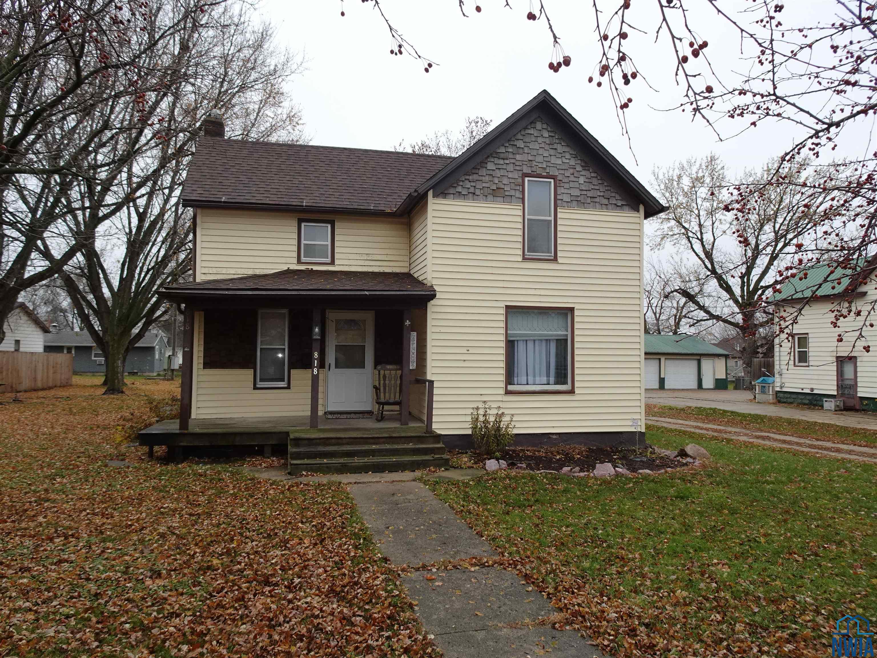818 11th Street, Sheldon, IA 51201 