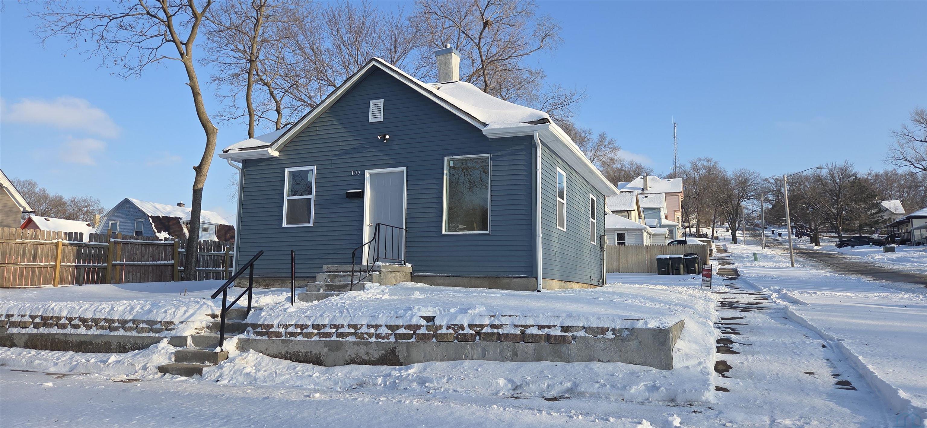 100 Main, Sioux City, IA 51103 