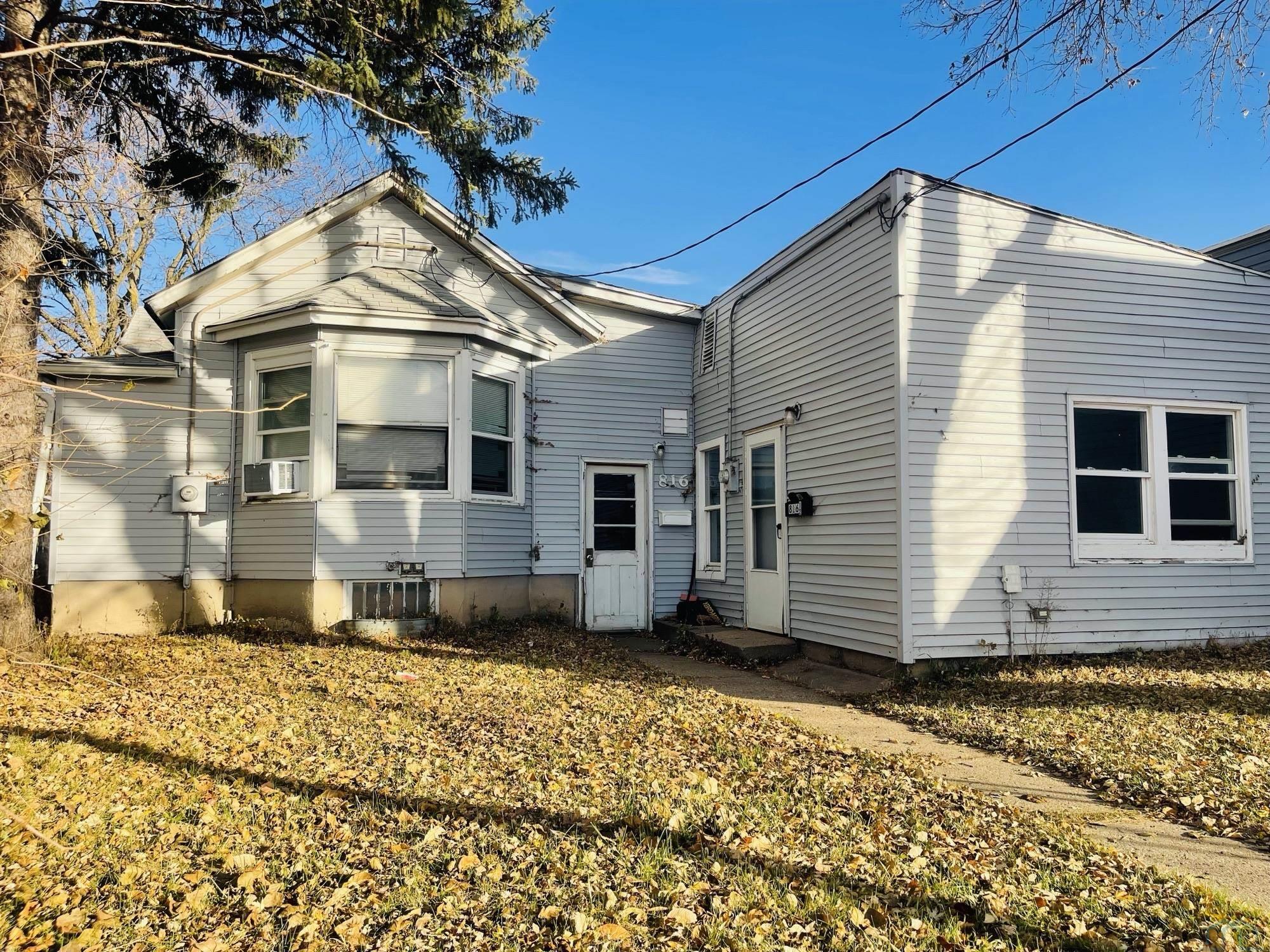 816 S. Cecelia, Sioux City, IA 51106 