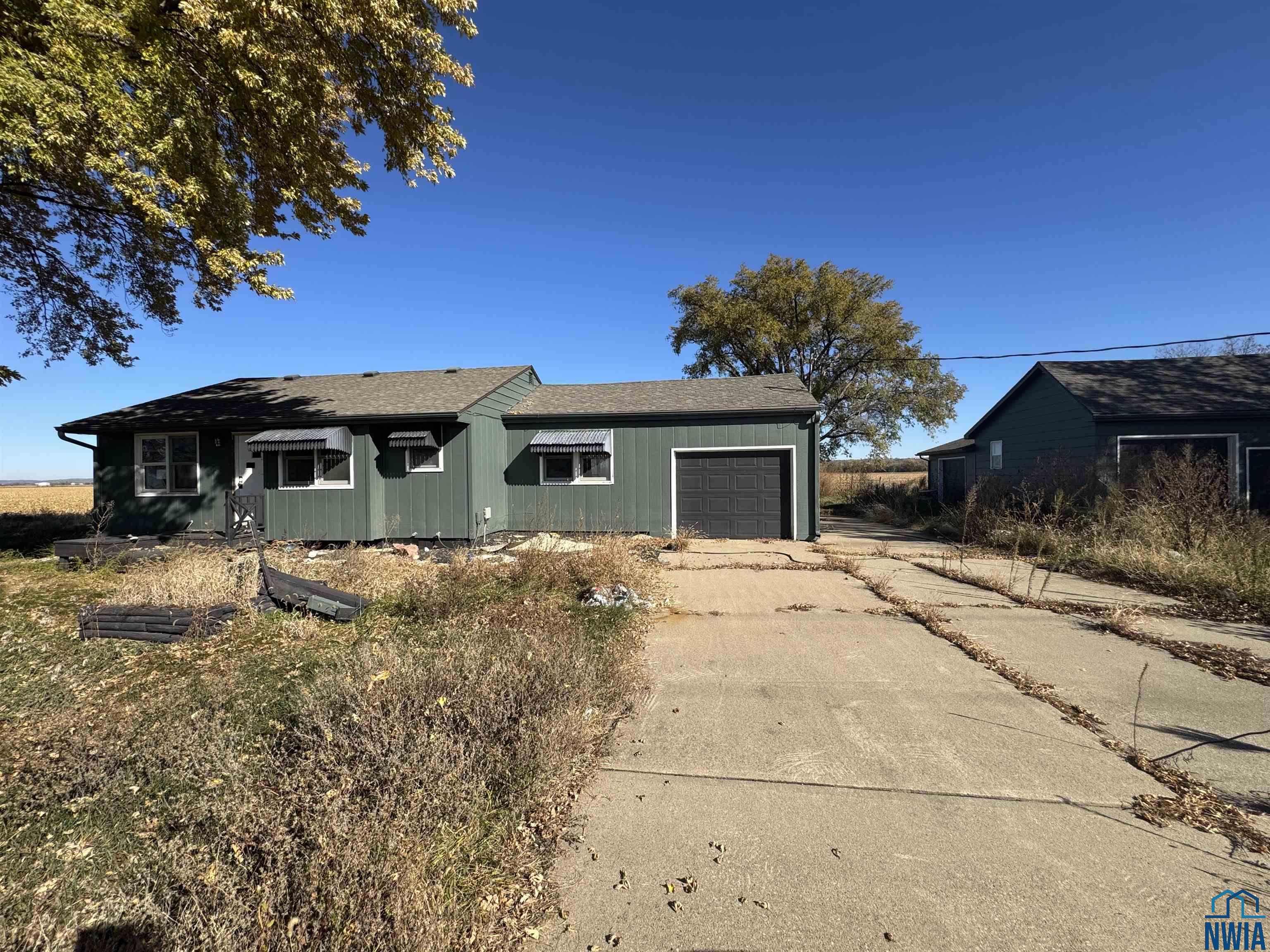 4280 Hwy 105 N, No. Sioux City, SD 57049 