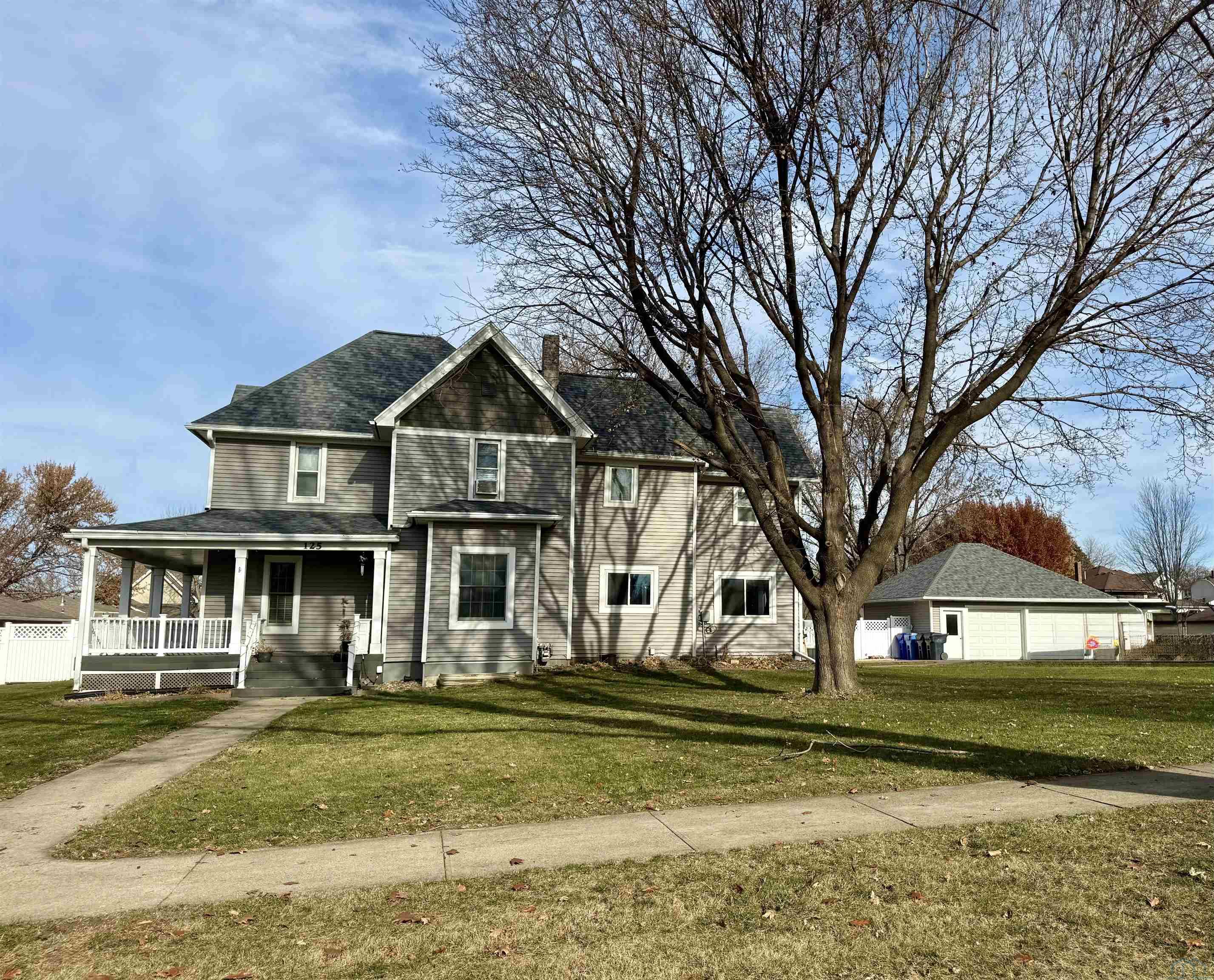 125 9th Street SW, LeMars, IA 51031 