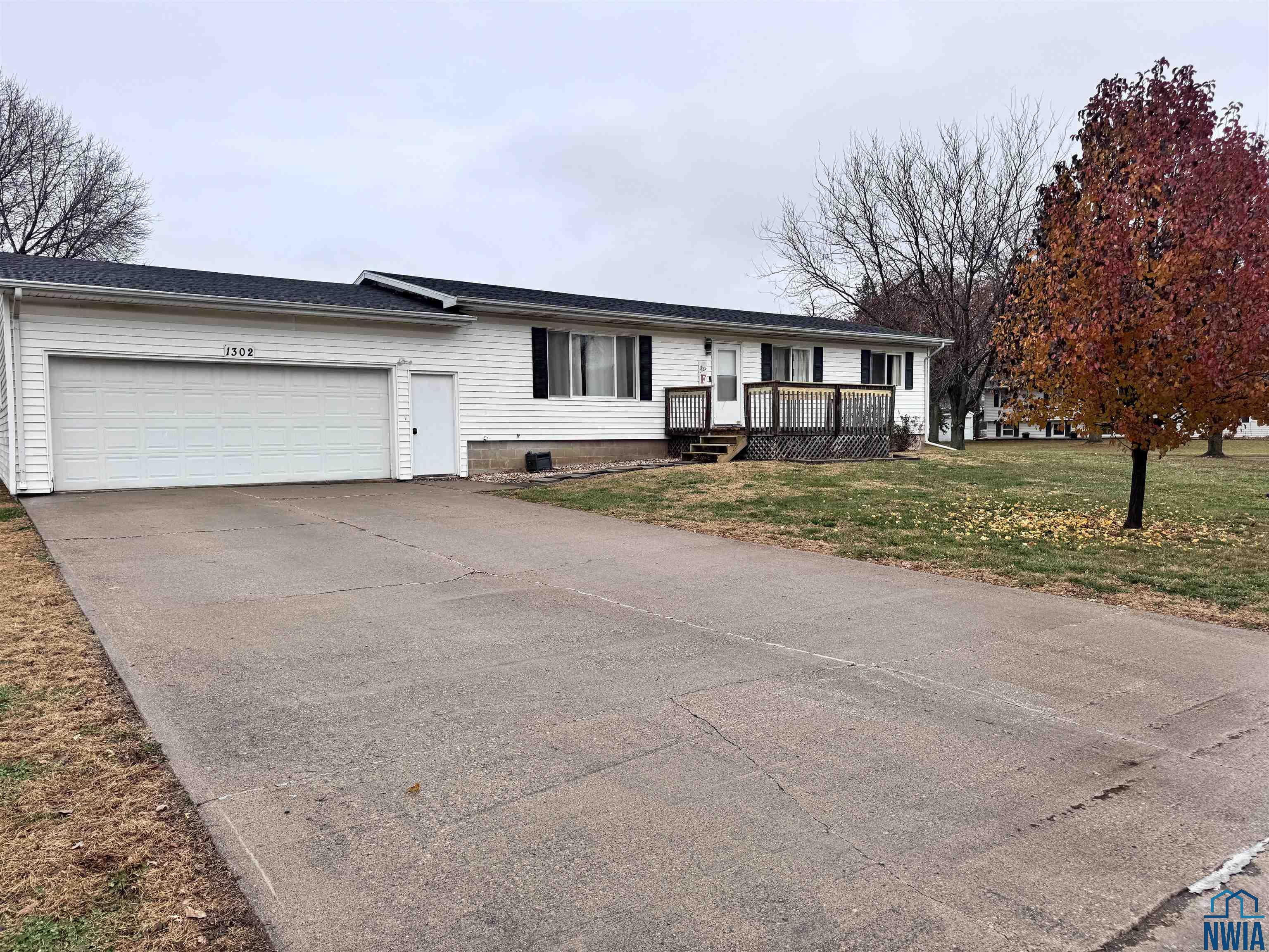 1302 Emerald Street, Onawa, IA 51040 