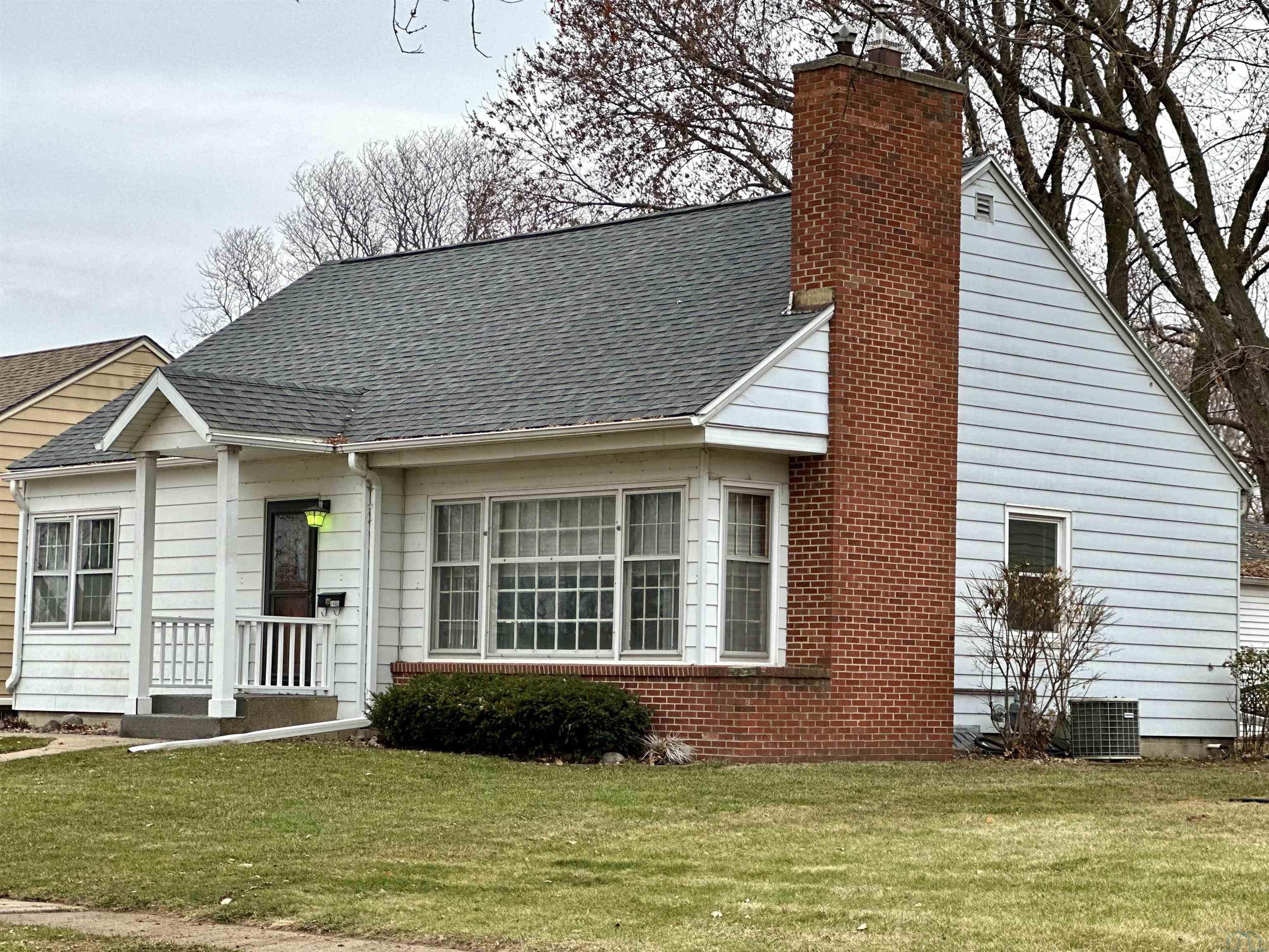 1405 LOCHEDEM DR, Storm Lake, IA 50588 