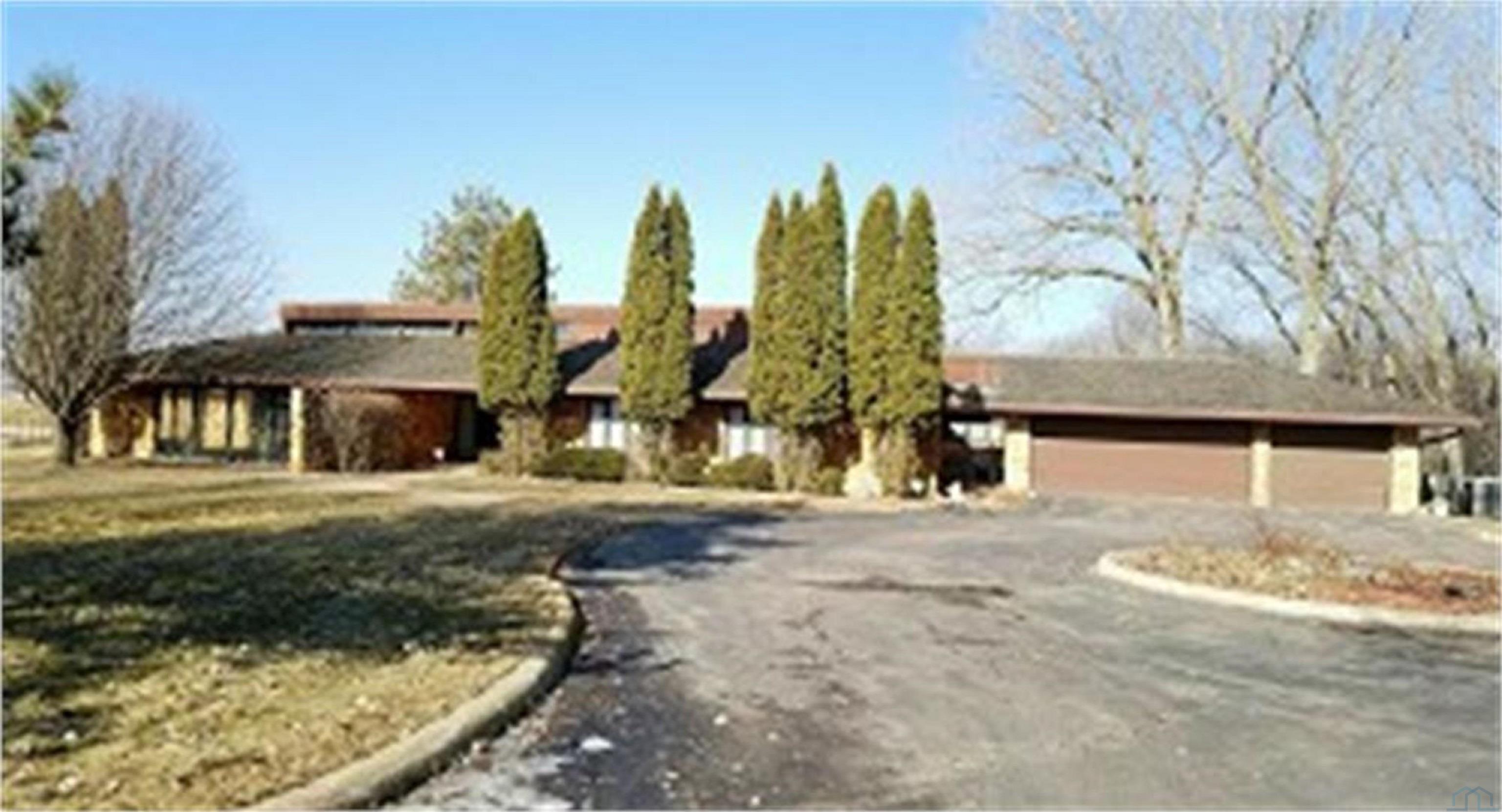 757 Buckwalter Drive, Sioux City, IA 51108 