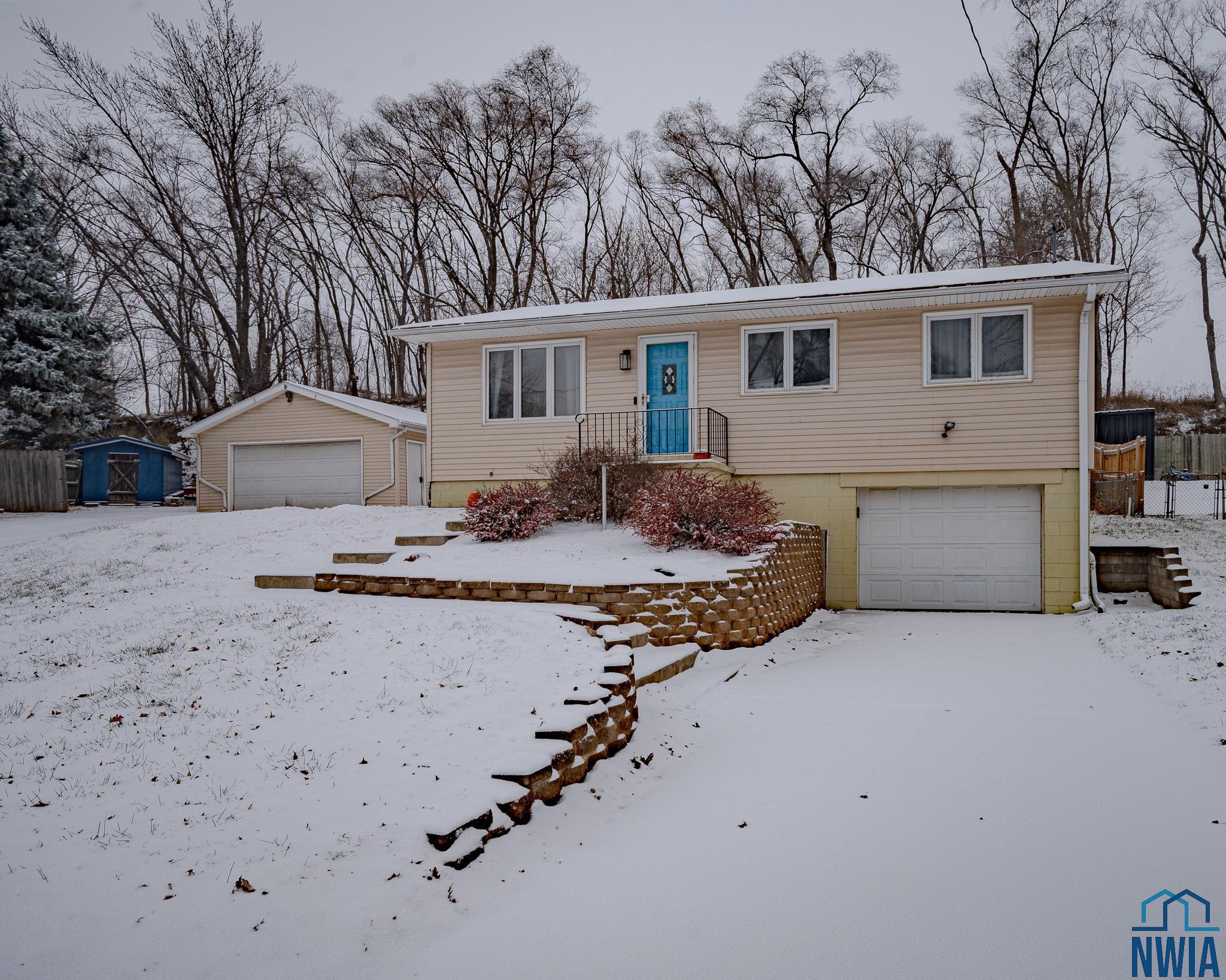 2909 20th St, Sioux City, IA 51105 