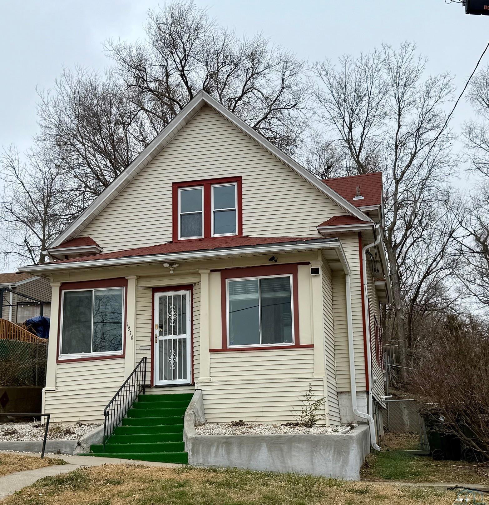 1316 Main St., Sioux City, IA 51103 