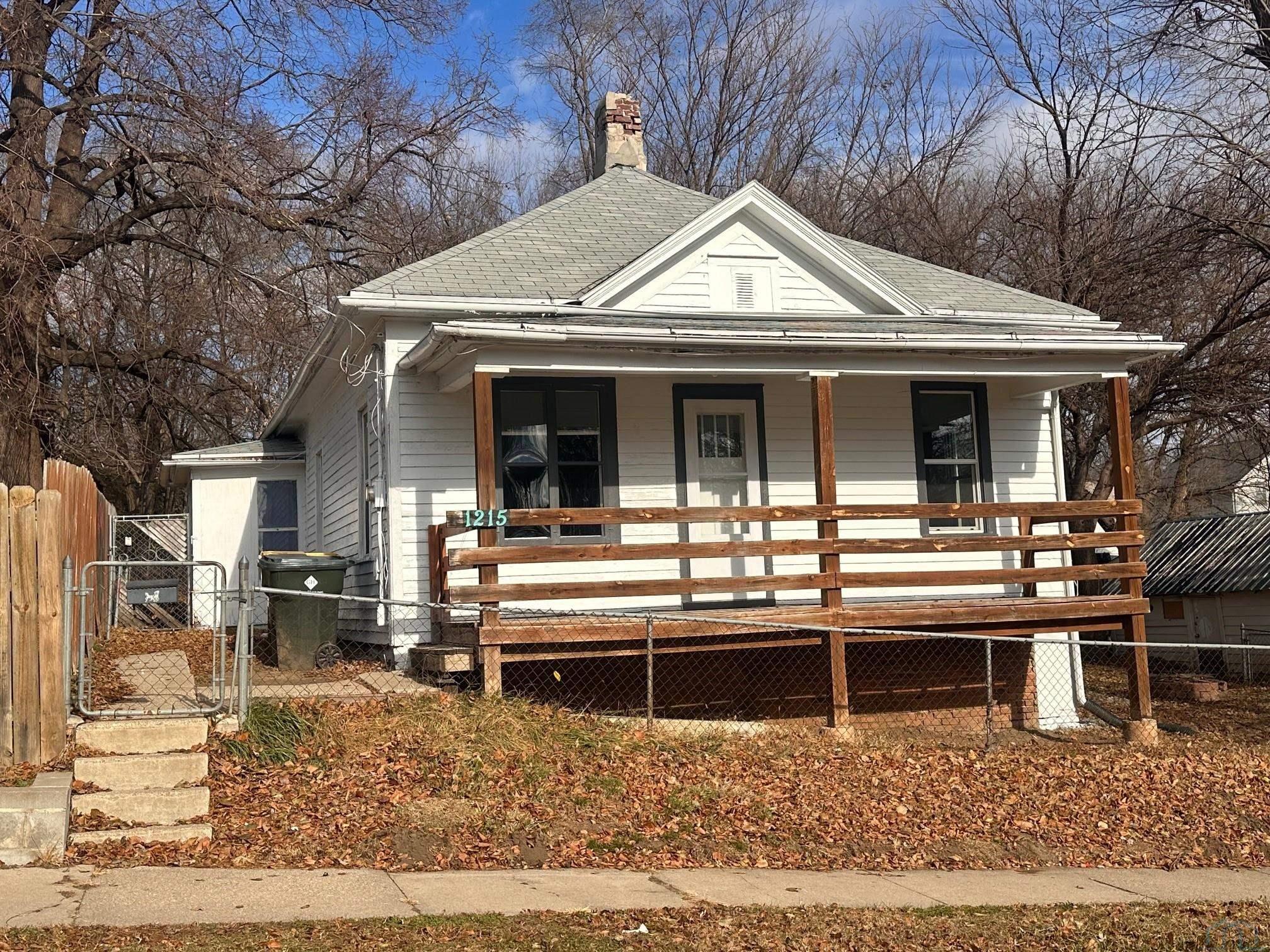 1215 16TH ST W, Sioux City, IA 51103 