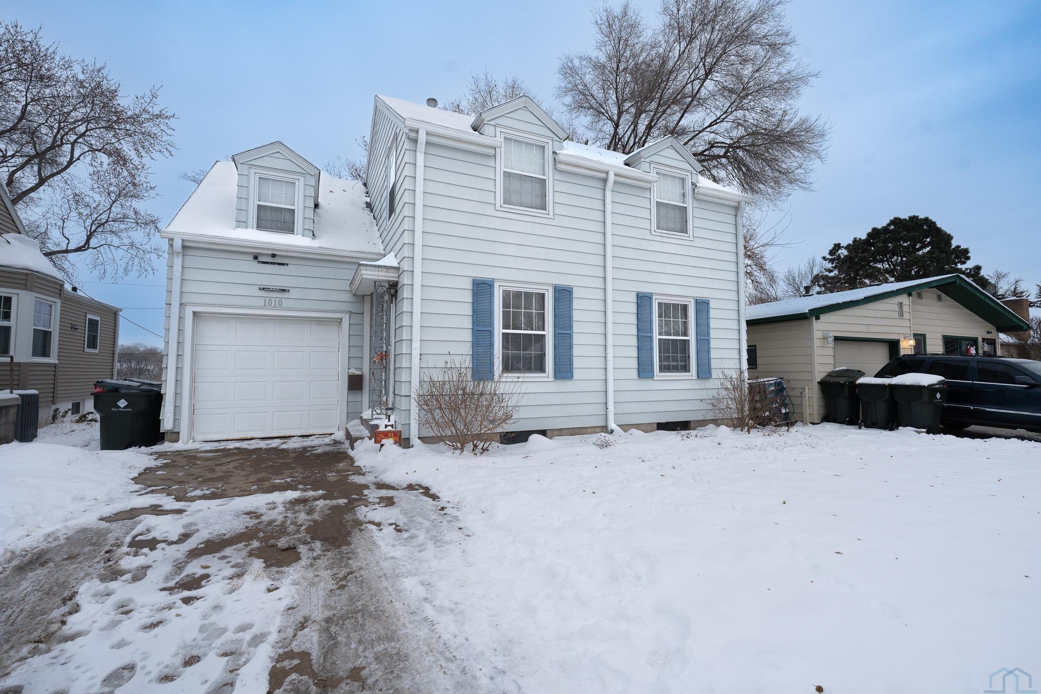 1010 Mulberry St S, Sioux City, IA 51106 