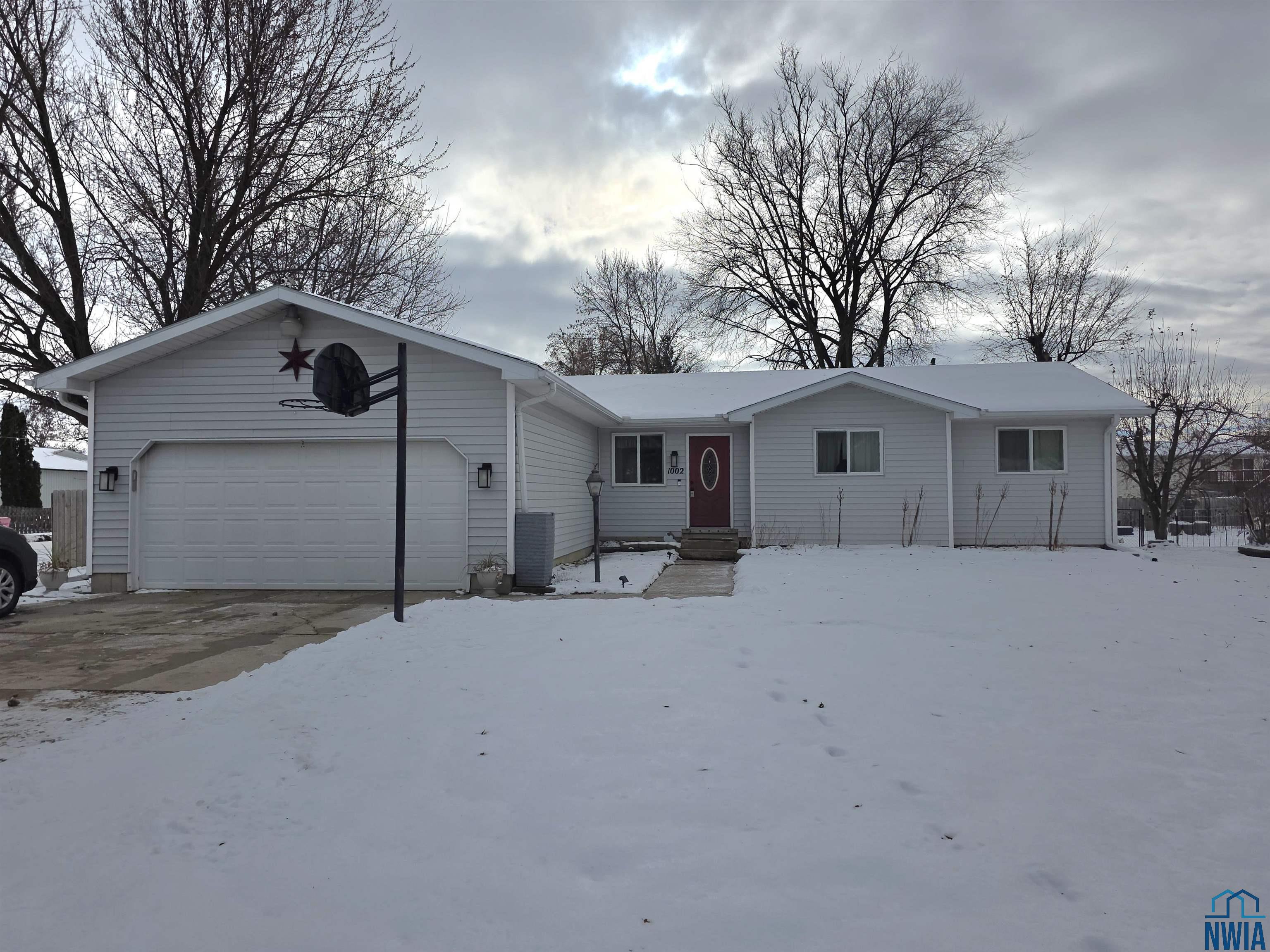 1002 Vine Street, Dakota City, NE 68731 