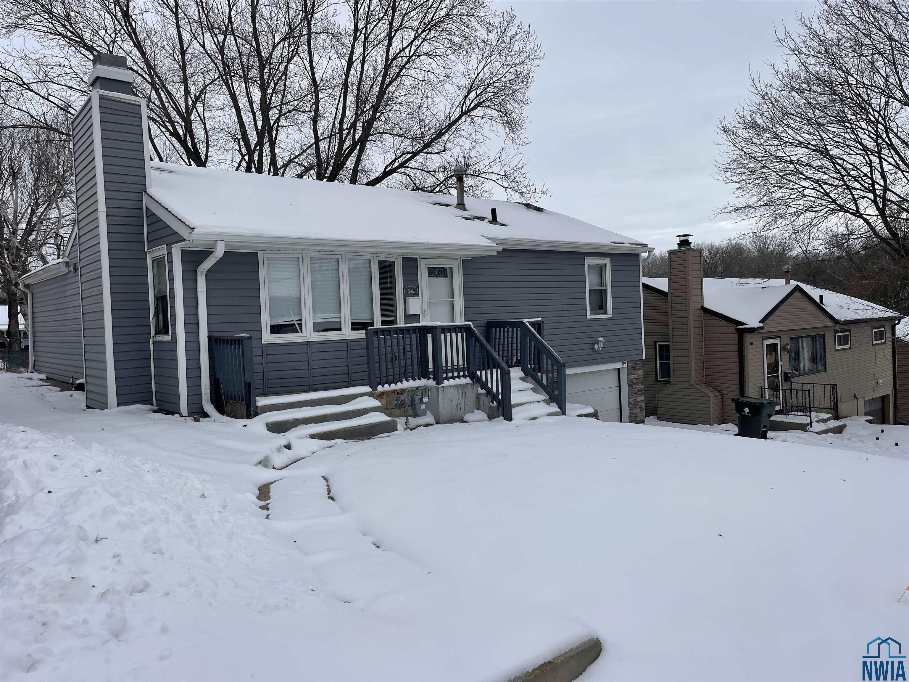 3012 CORNELIA ST S, Sioux City, IA 51106 