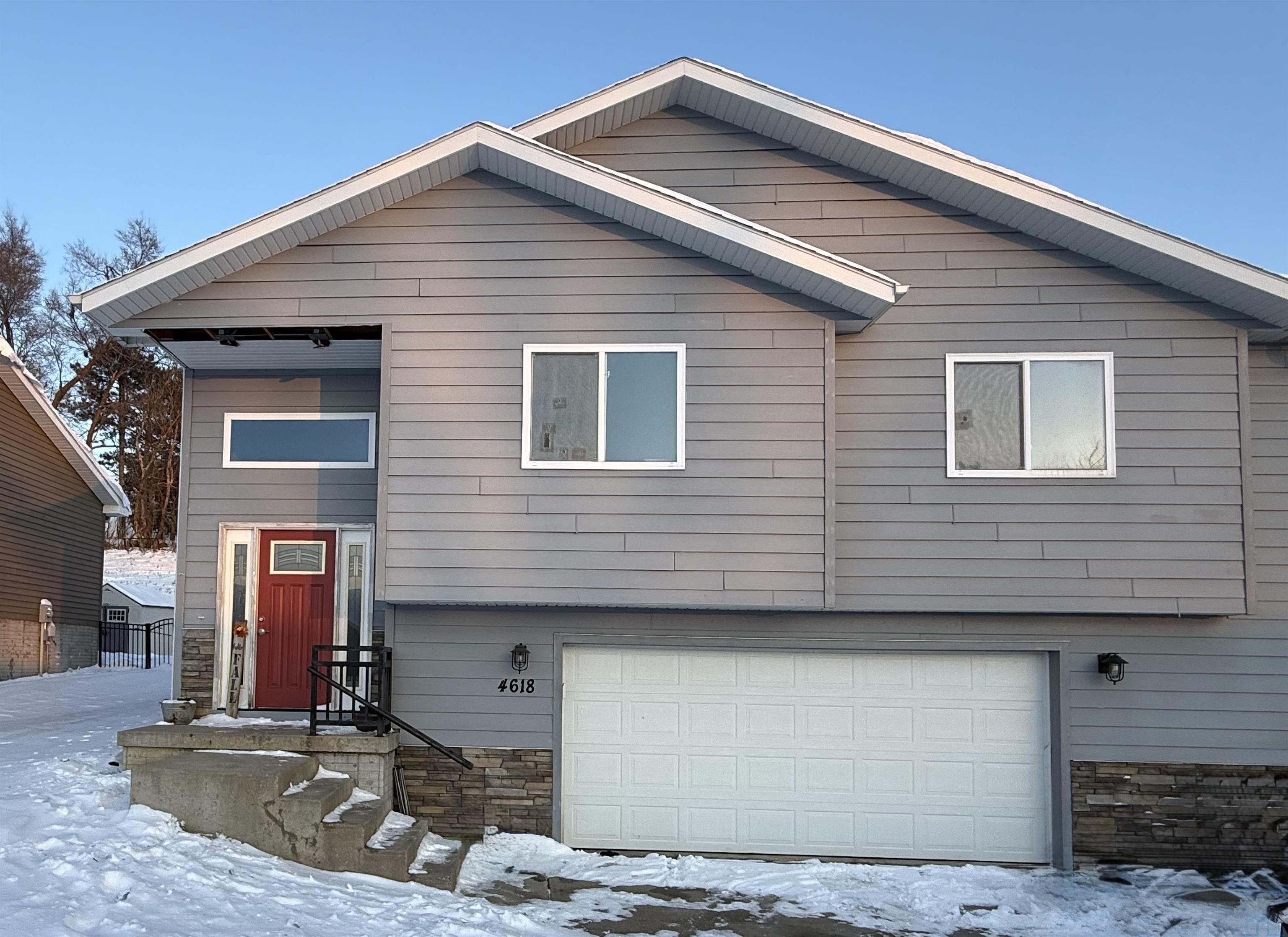 4618 Harrison, Sioux City, IA 51108 