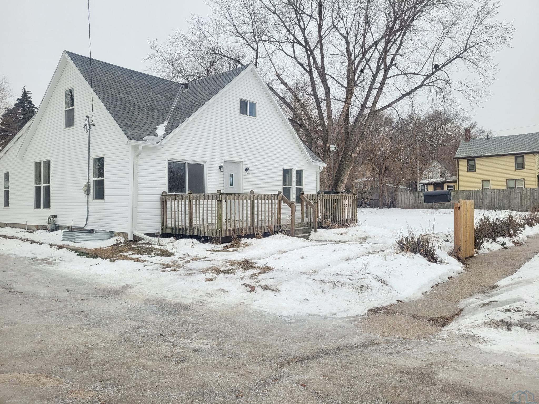 1116 20th Street W, Sioux City, IA 51103 