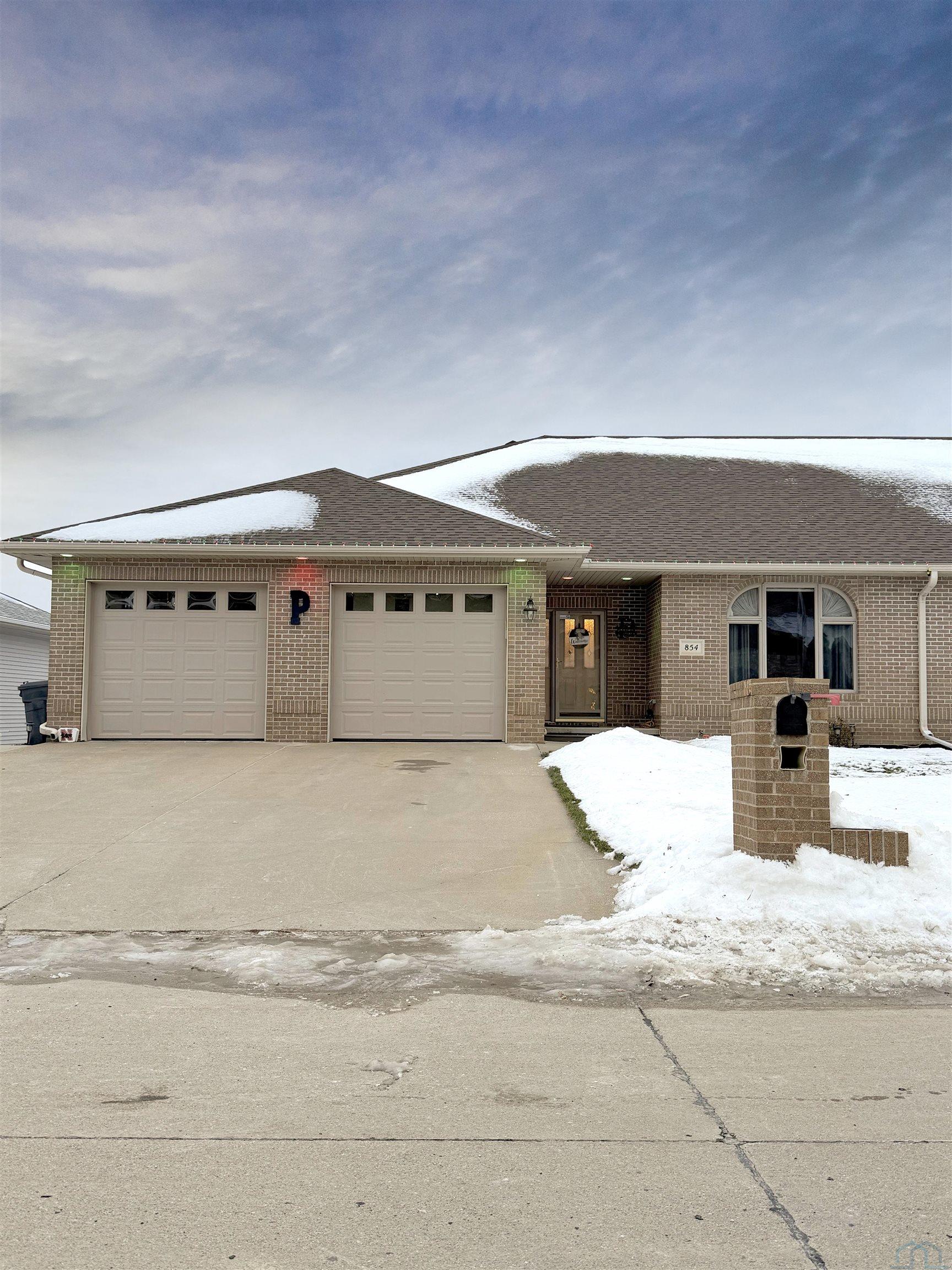 854 Springbrook, Hinton, IA 51024 