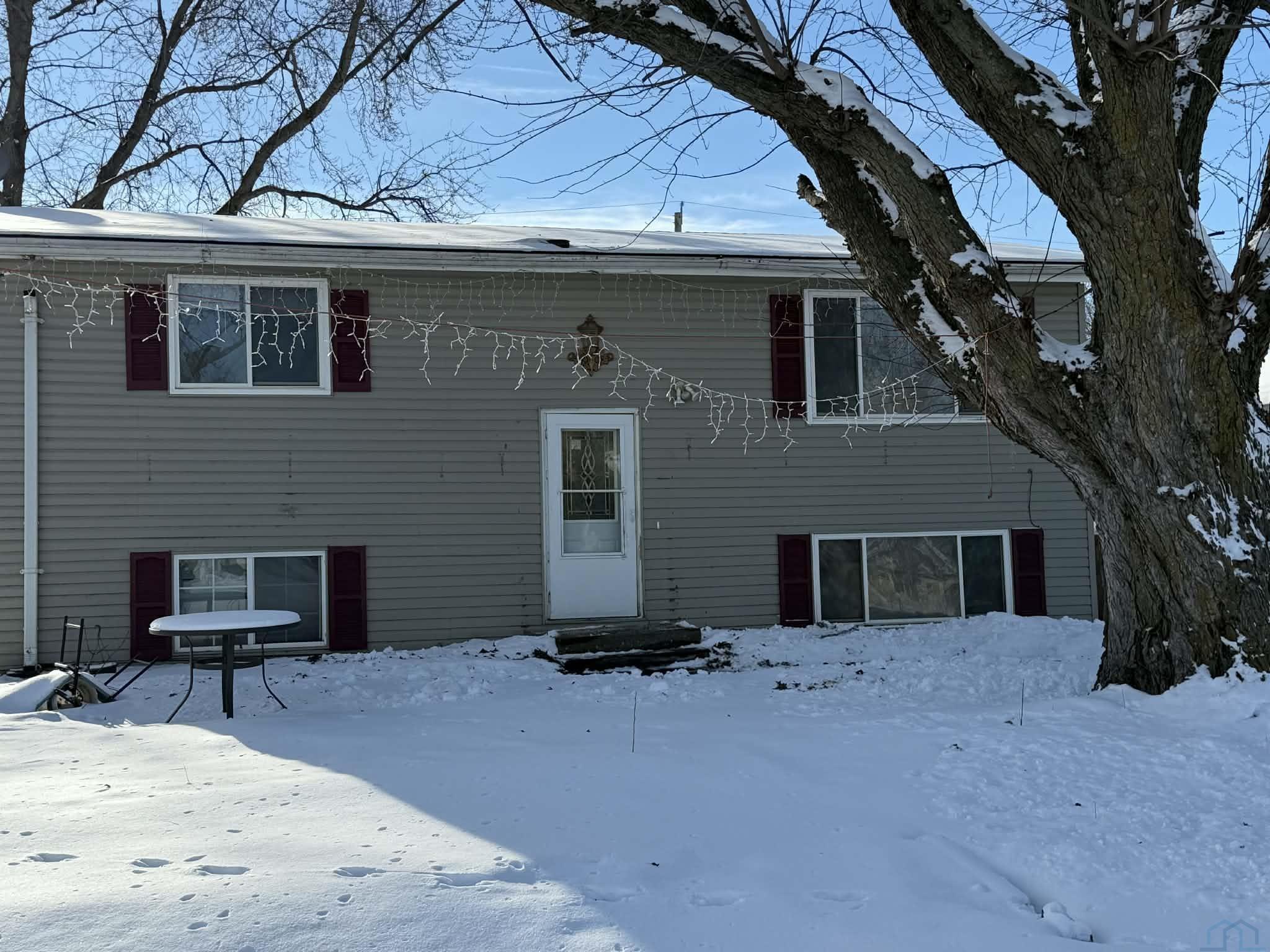 204 LAKE ST, Lakeside, IA 50588 