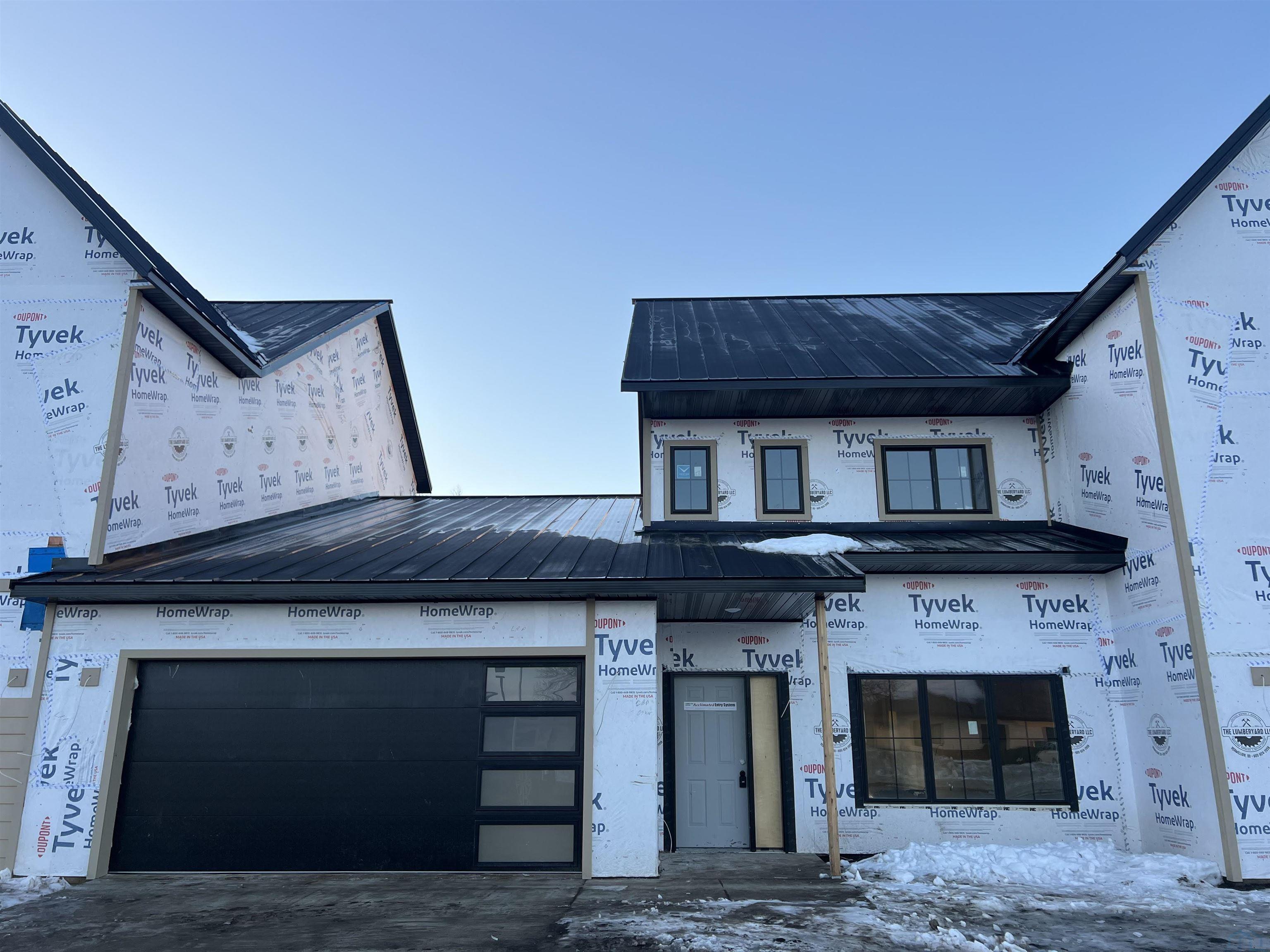 19 Duke St. E, Vermillion, SD 57069 