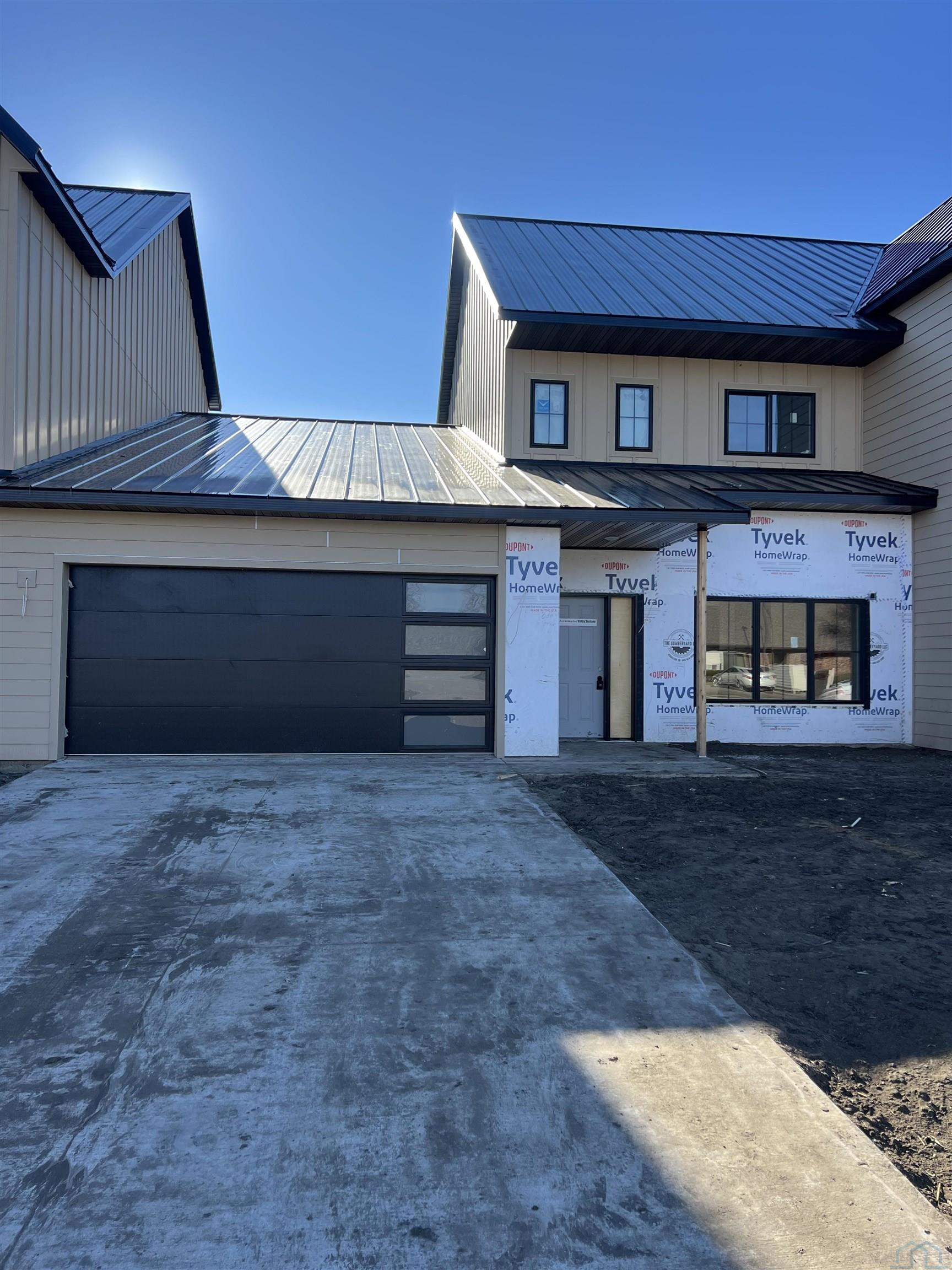 19 Duke St. E, Vermillion, SD 57069 