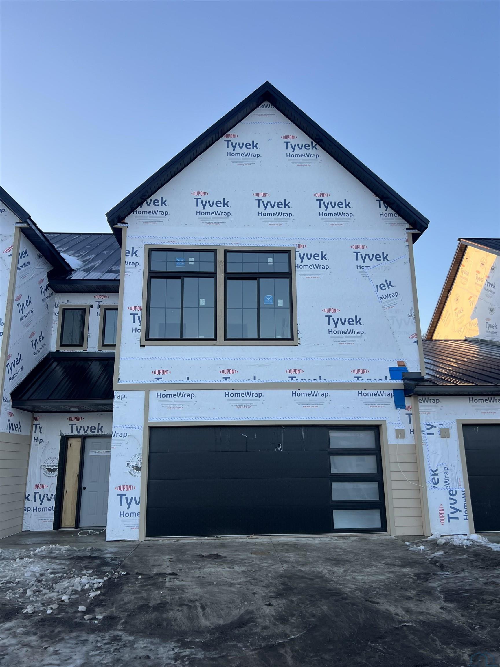 21 Duke St. E, Vermillion, SD 57069 