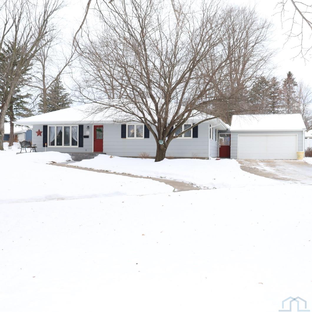 811 Carroll St S, Rock Rapids, IA 51246 