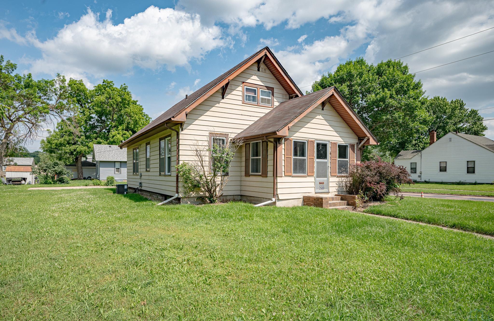 2600 Rebecca Street, Sioux City, IA 51103 