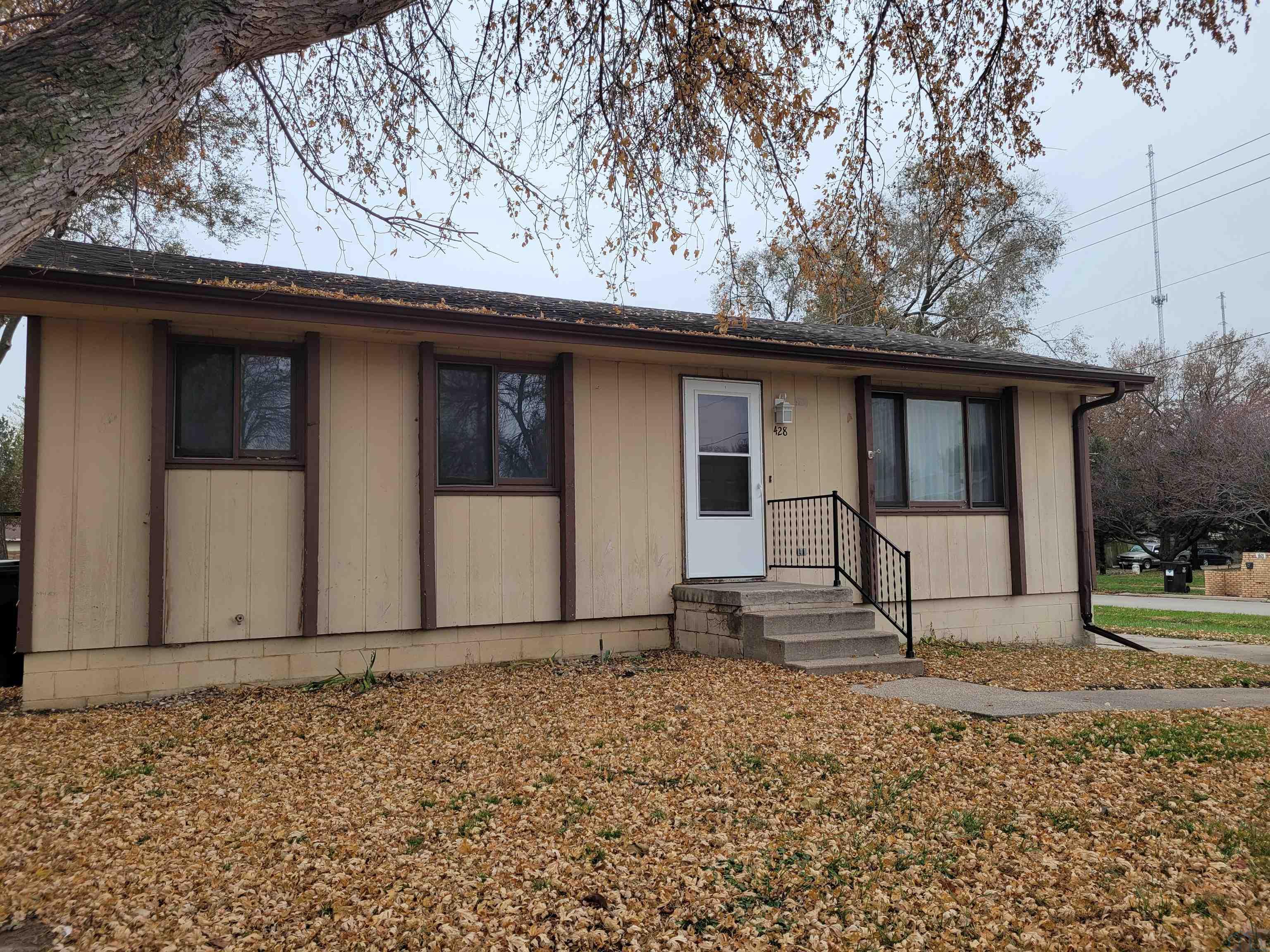 428 16th W, South Sioux City, NE 68776 