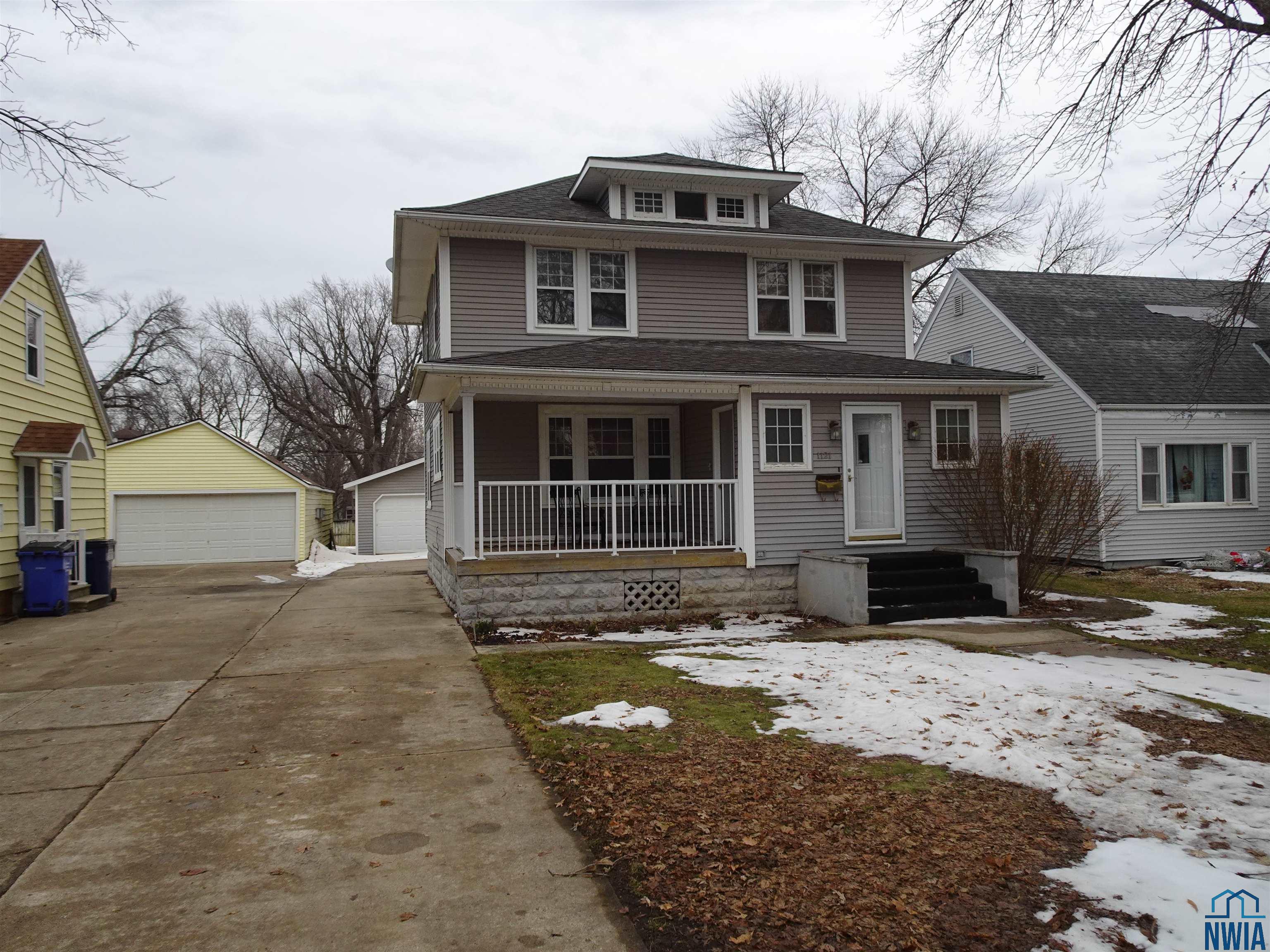 1121 10th Street, Sheldon, IA 51201- 