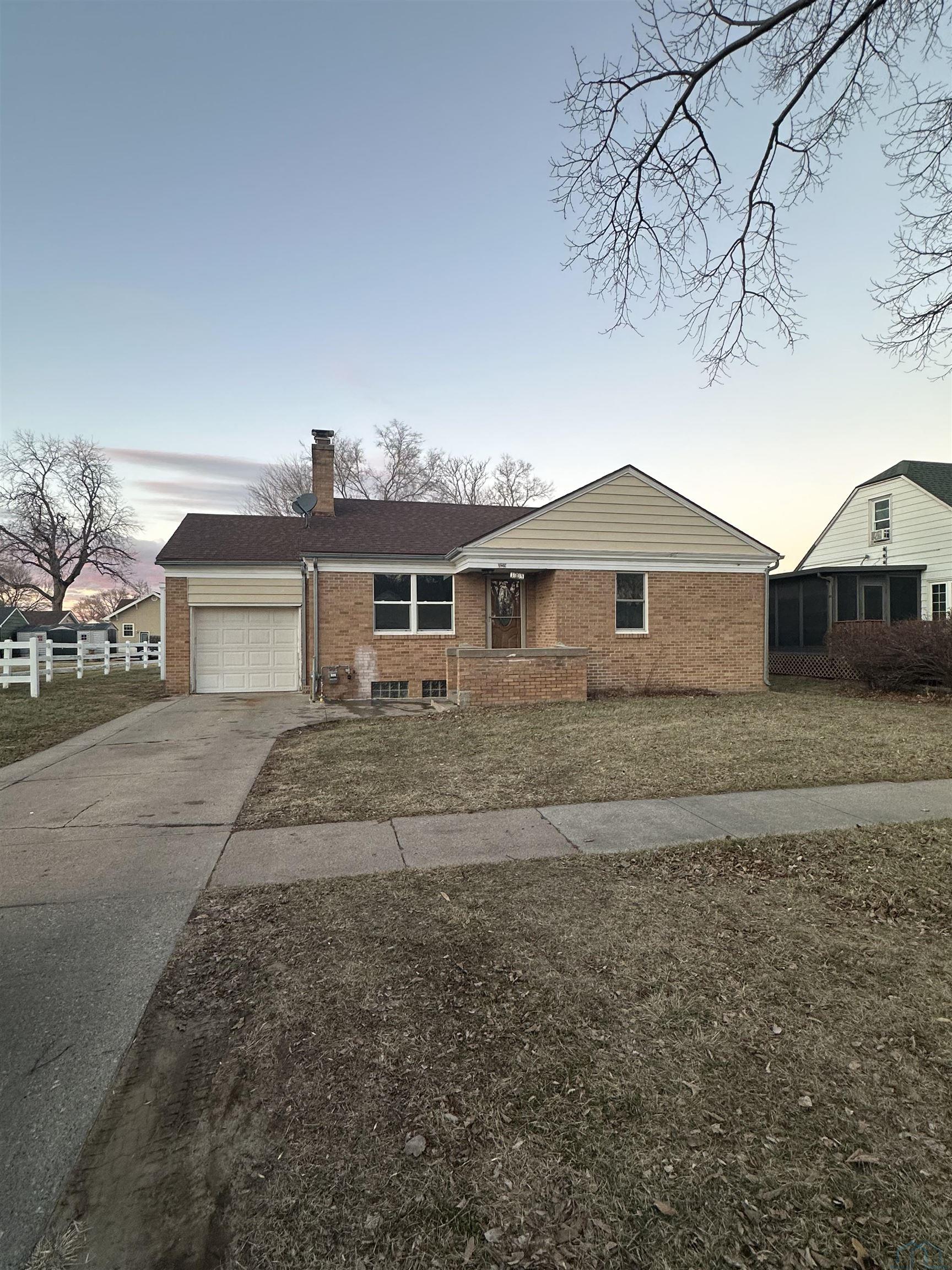 309 19 E, South Sioux City, NE 68776 