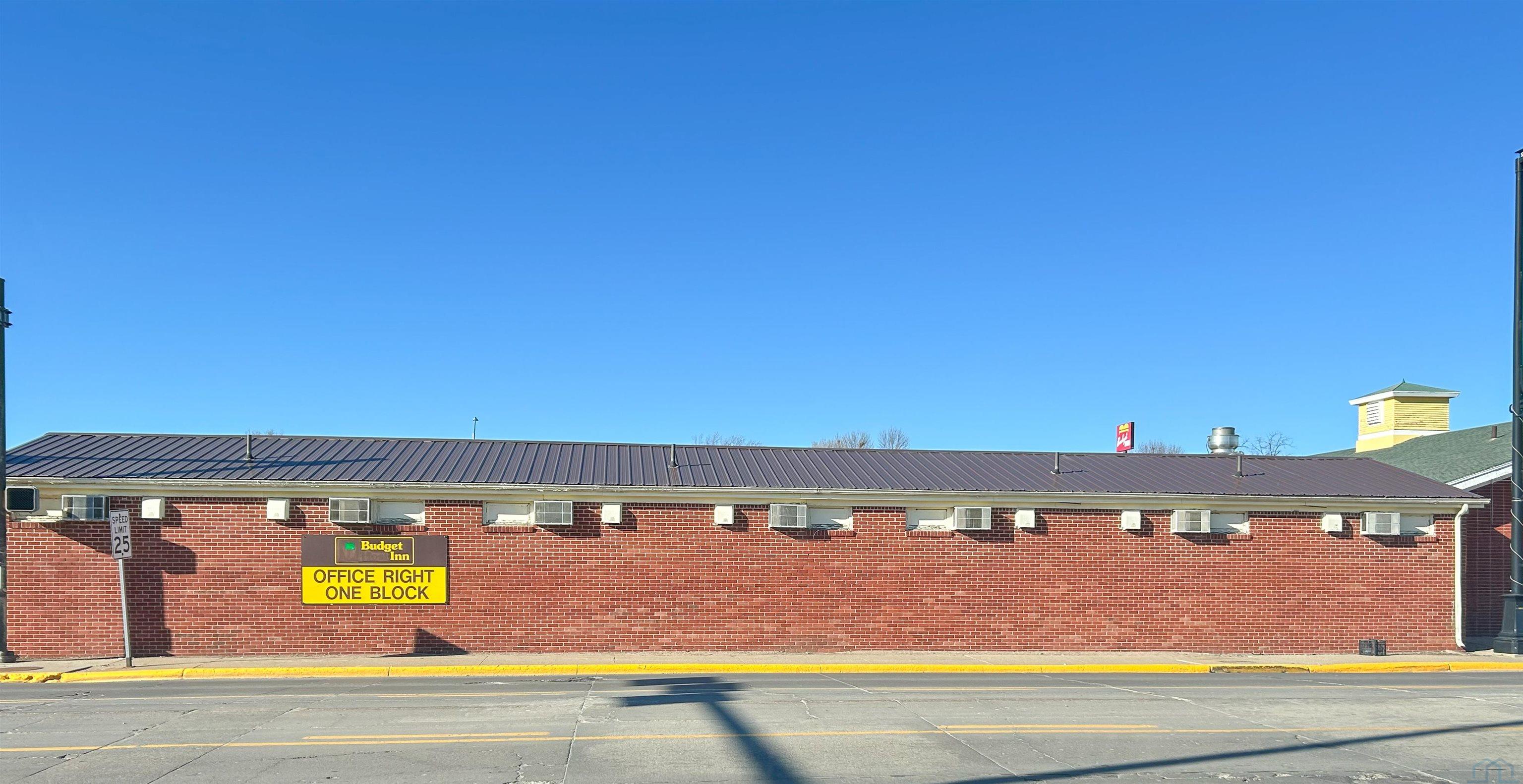 1215 Dakota ave, South Sioux City, NE 68776 