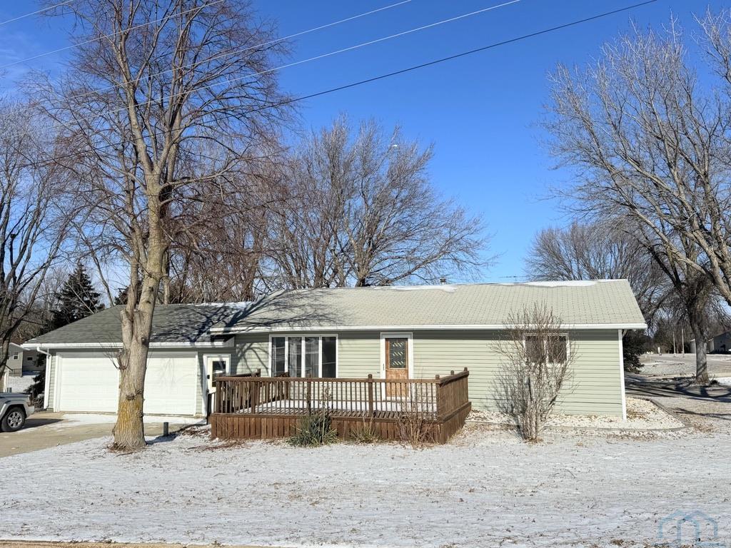 306 SOUTHWIND DR E, Schaller, IA 51053 