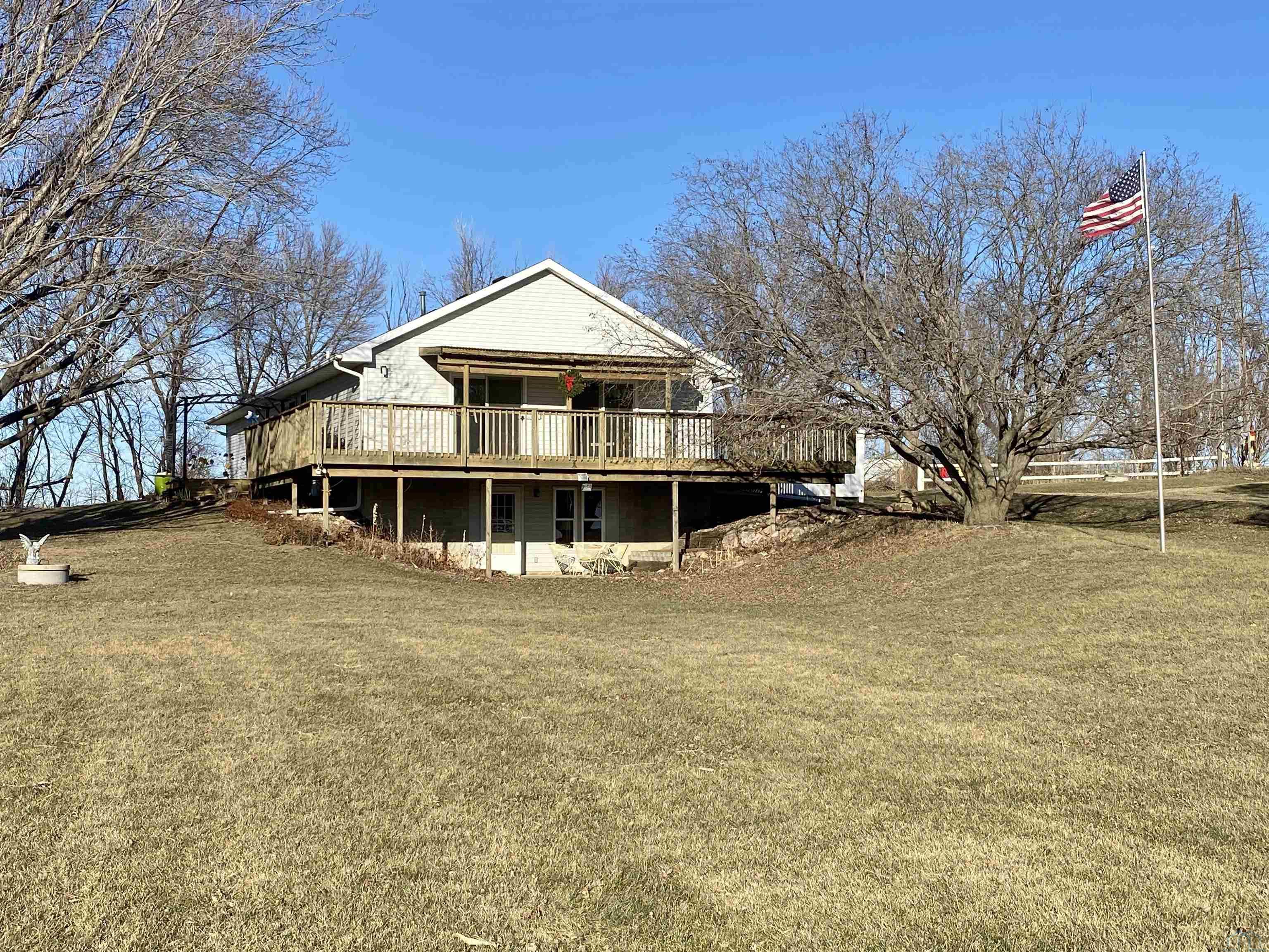34645 180th St, LeMars, IA 51031 