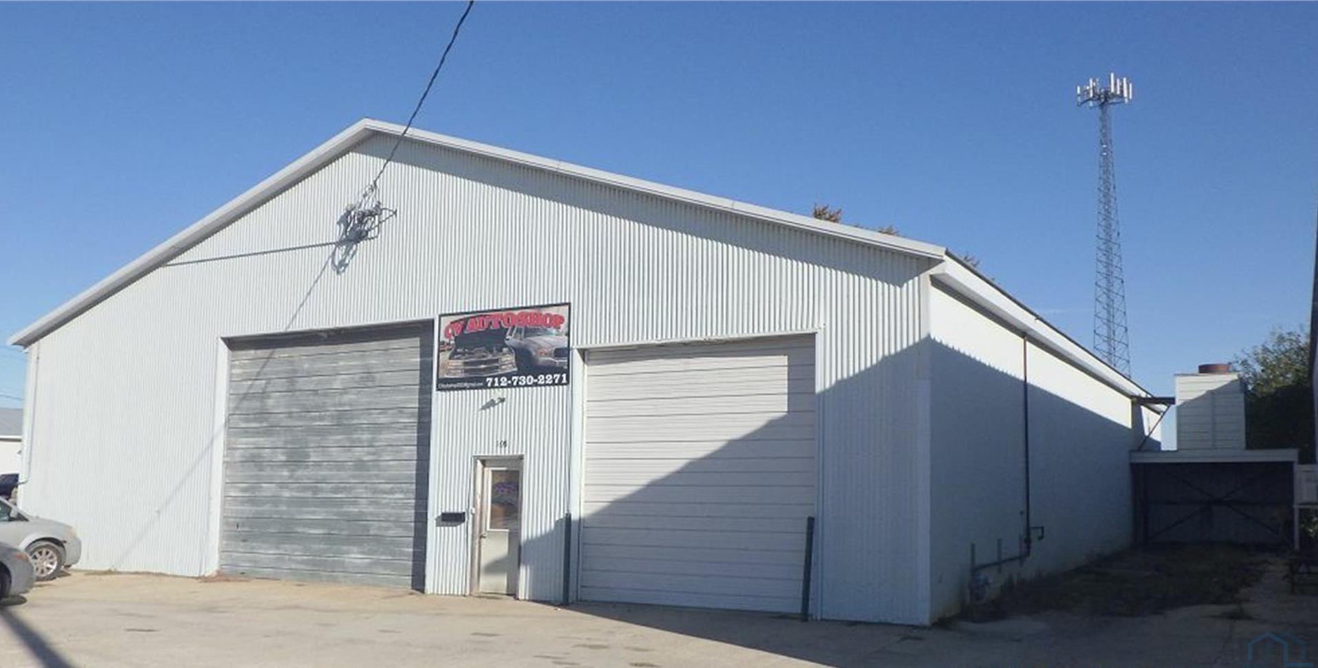 105 HYW 7 E, Alta, IA 51002 