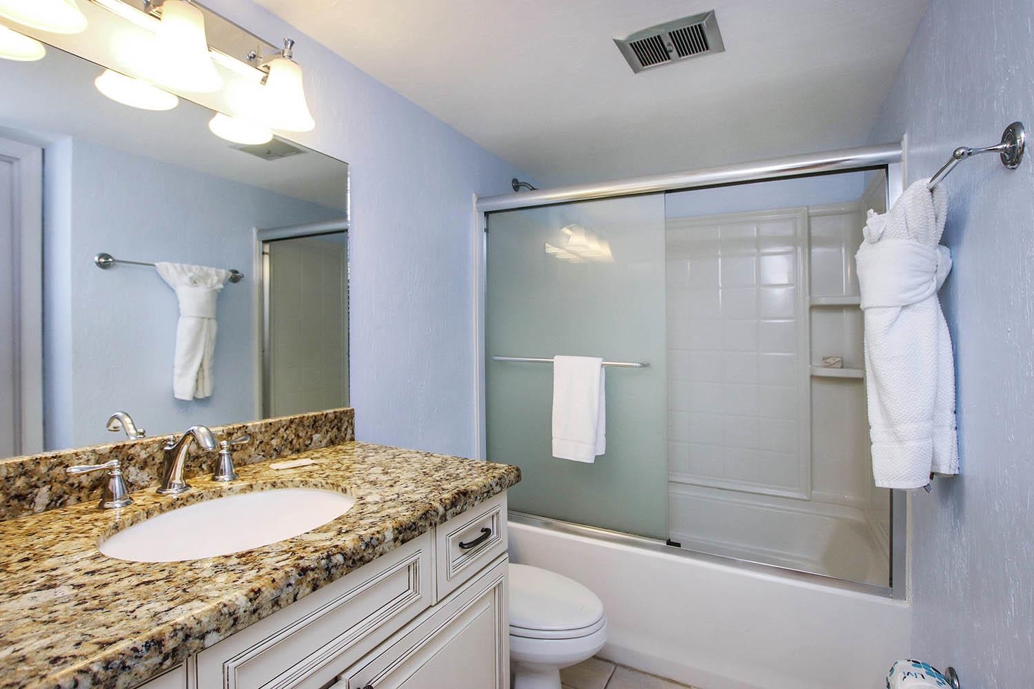 2445 W Gulf Dr, Sanibel, Florida 33957, 2 Bedrooms Bedrooms, ,2 BathroomsBathrooms,Condo,For Sale,W Gulf Dr,2210955