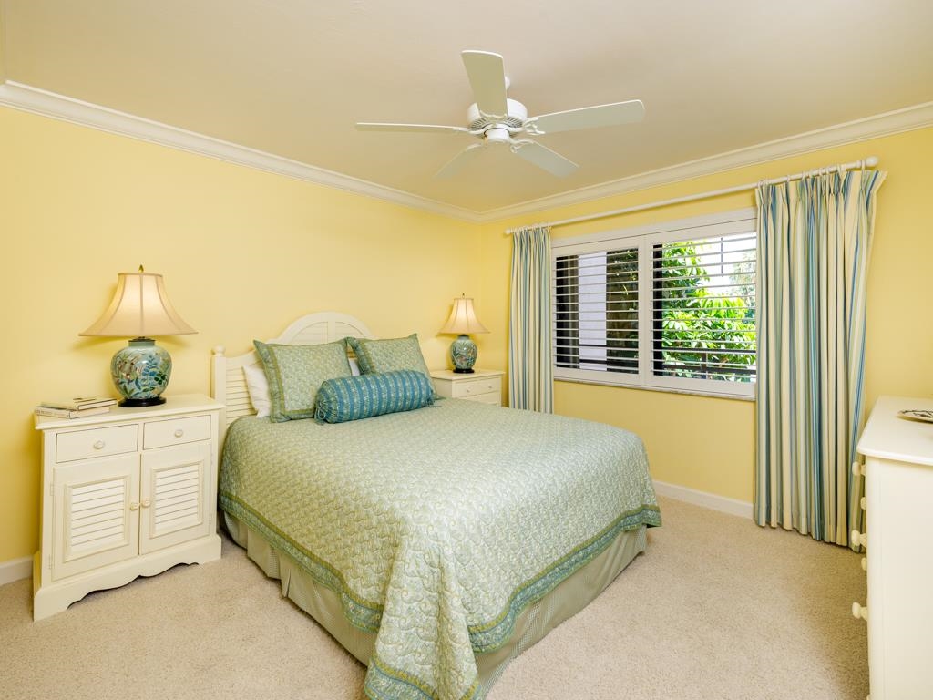 1605 Middle Gulf Dr, Sanibel, Florida 33957, 3 Bedrooms Bedrooms, ,3 BathroomsBathrooms,Condo,For Sale,Middle Gulf Dr,2220369