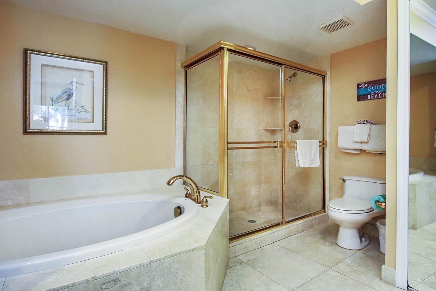 2445 W Gulf Dr, Sanibel, Florida 33957, 2 Bedrooms Bedrooms, ,2 BathroomsBathrooms,Condo,For Sale,W Gulf Dr,2220467