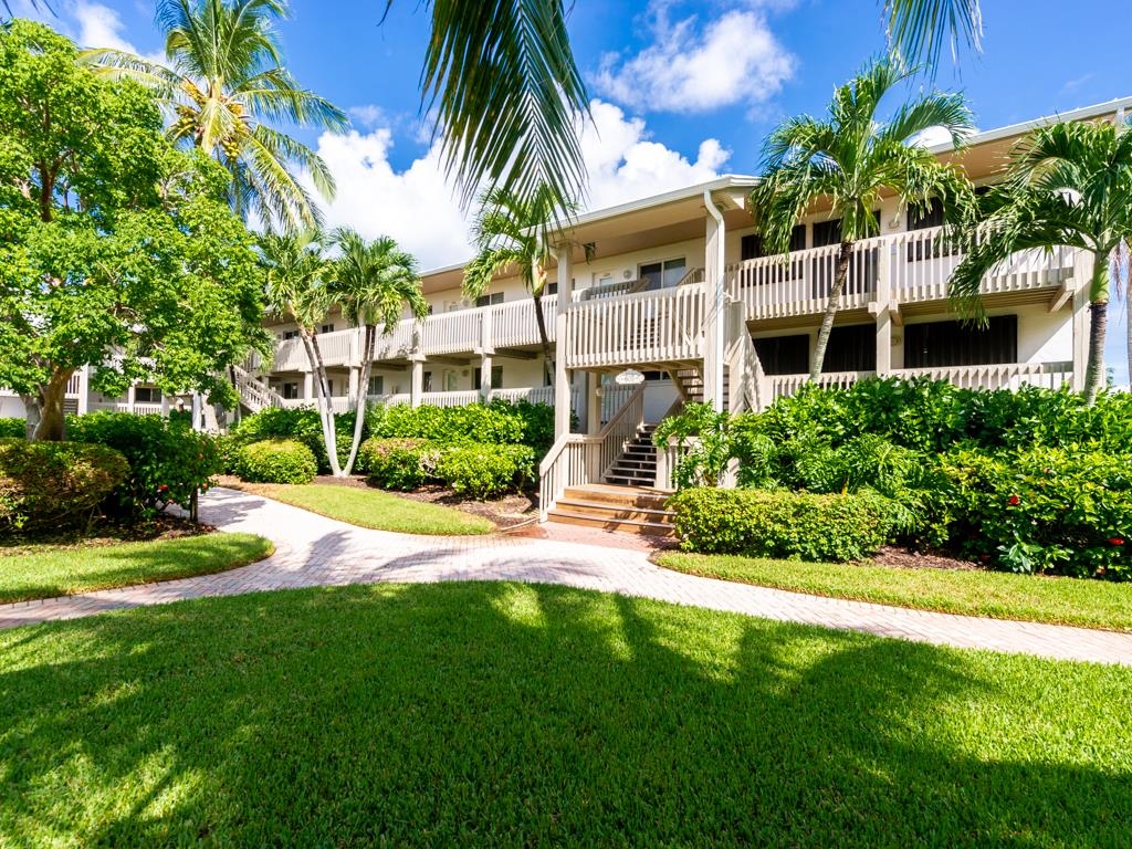 803 Marina Villas, Captiva, Florida 33924, 2 Bedrooms Bedrooms, ,2 BathroomsBathrooms,Condo,For Sale,Marina Villas,2220613