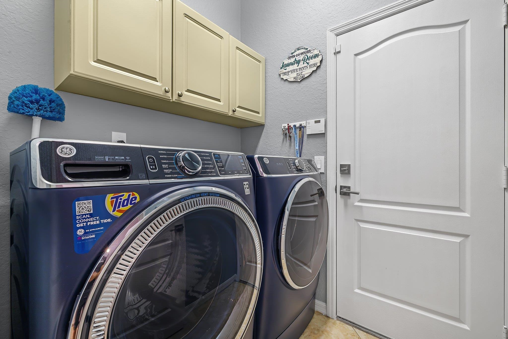 9089 Spring Mountain Way, Fort Myers, Florida 33908, 2 Bedrooms Bedrooms, ,2 BathroomsBathrooms,Residential,For Sale,Spring Mountain Way,2230386