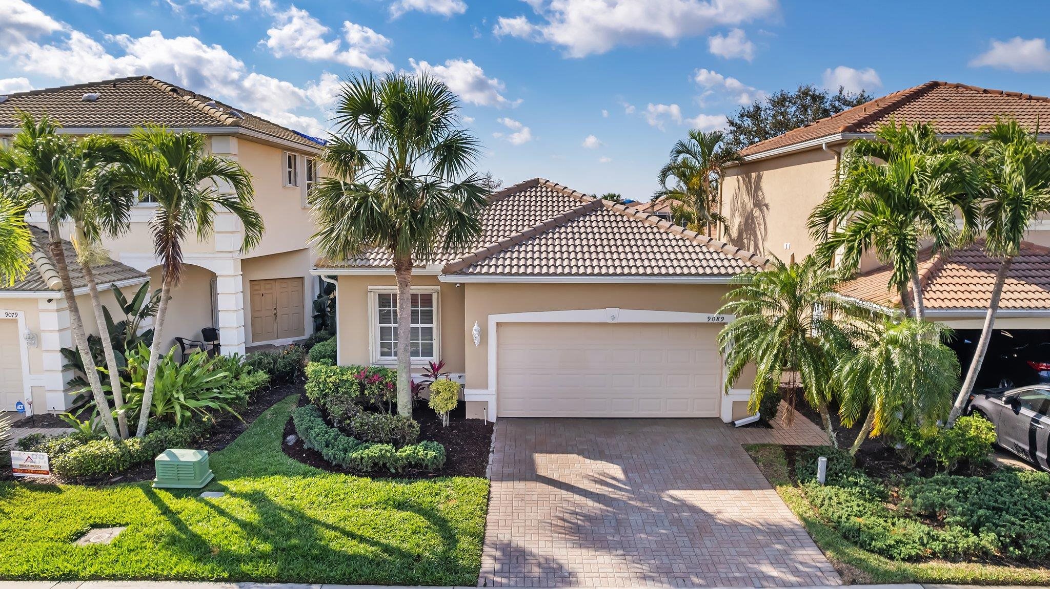 9089 Spring Mountain Way, Fort Myers, Florida 33908, 2 Bedrooms Bedrooms, ,2 BathroomsBathrooms,Residential,For Sale,Spring Mountain Way,2230386