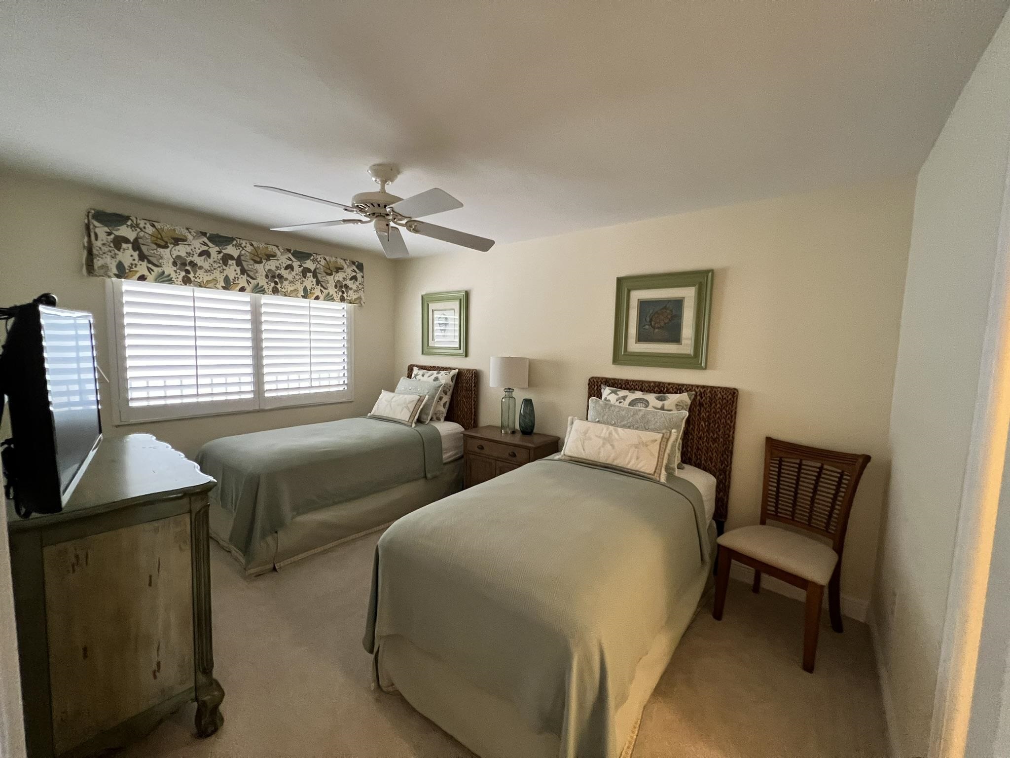 2721 W Gulf Dr, Sanibel, Florida 33957, 2 Bedrooms Bedrooms, ,2 BathroomsBathrooms,Condo,For Sale,W Gulf Dr,2230450