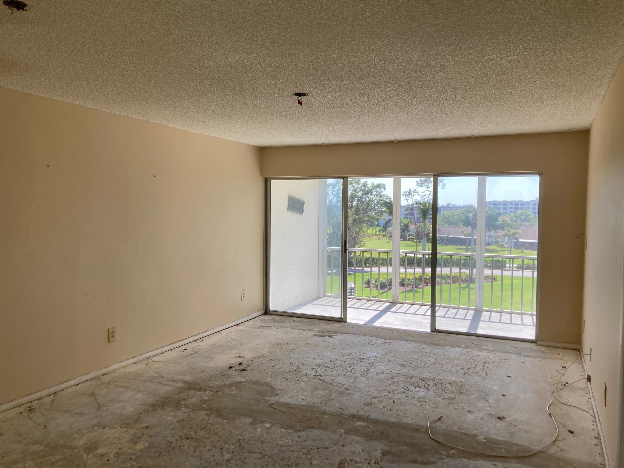 6220 Augusta Dr, Fort Myers, Florida 33907, 1 Bedroom Bedrooms, ,1 BathroomBathrooms,Condo,For Sale,Augusta Dr,2230712