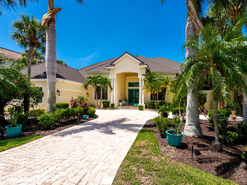2477 Wulfert Rd, Sanibel, Florida 33957, 3 Bedrooms Bedrooms, ,4 BathroomsBathrooms,Residential,For Sale,Wulfert Rd,2230831